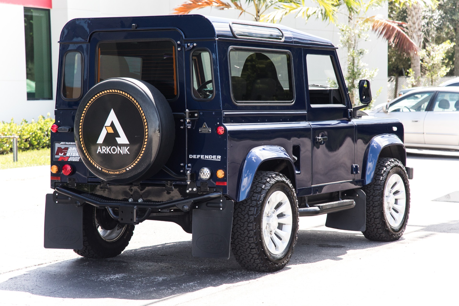 Used-1990-Land-Rover-D90-Defender
