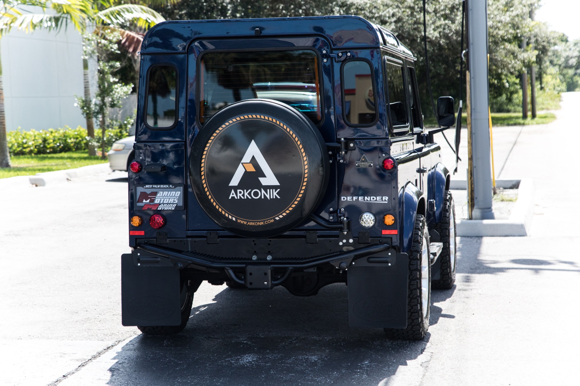 Used-1990-Land-Rover-D90-Defender