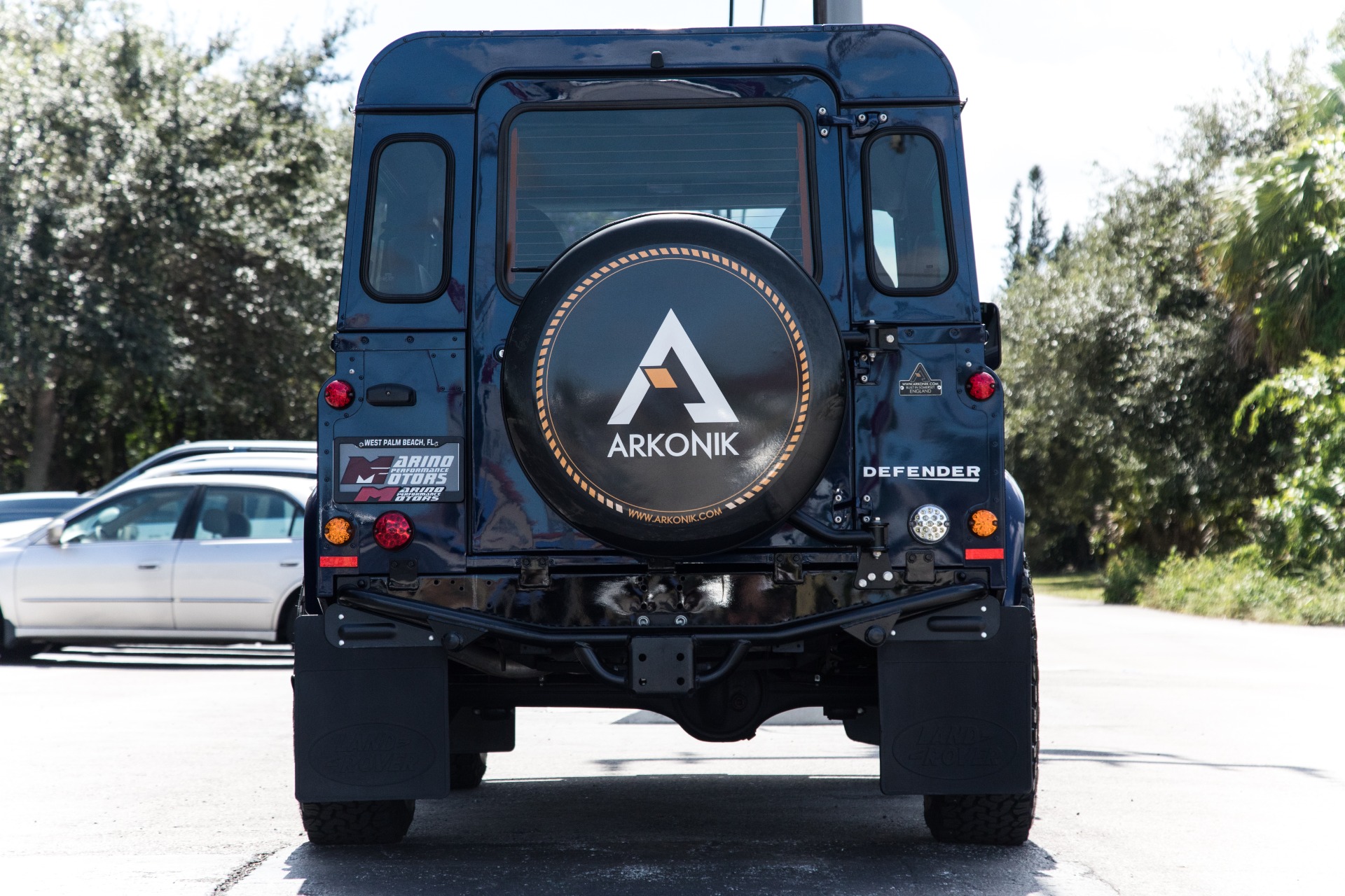 Used-1990-Land-Rover-D90-Defender
