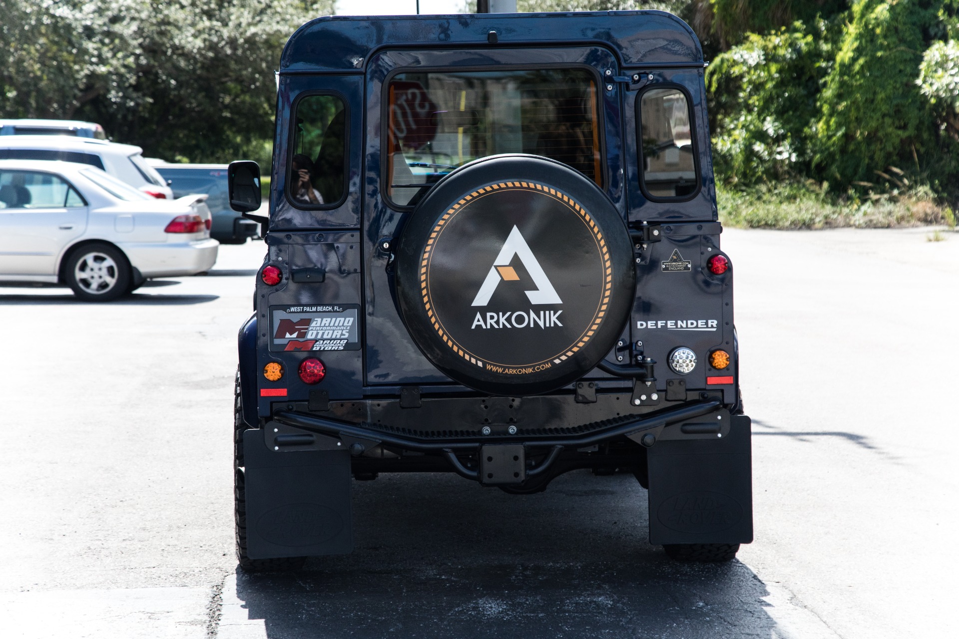 Used-1990-Land-Rover-D90-Defender