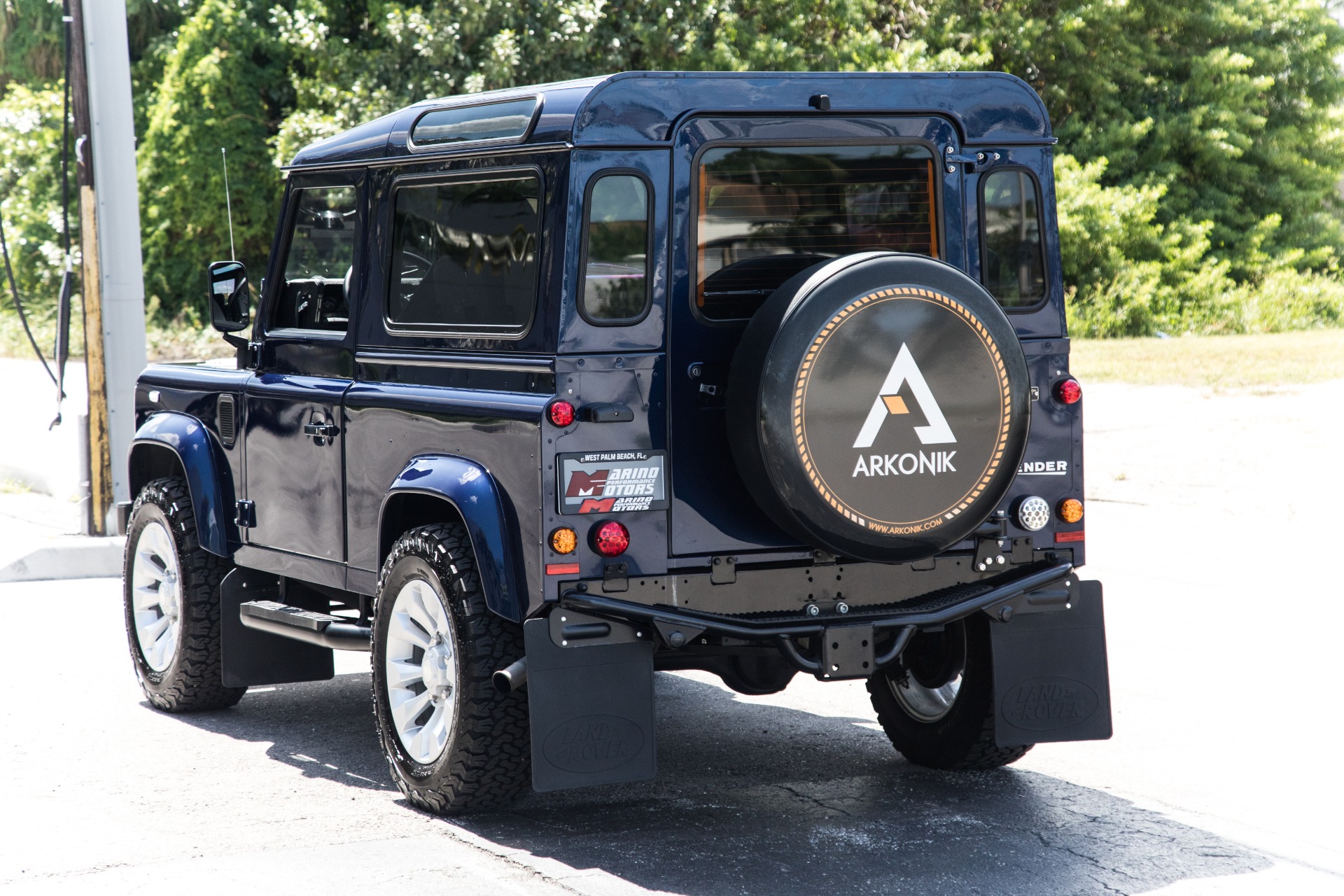 Used-1990-Land-Rover-D90-Defender