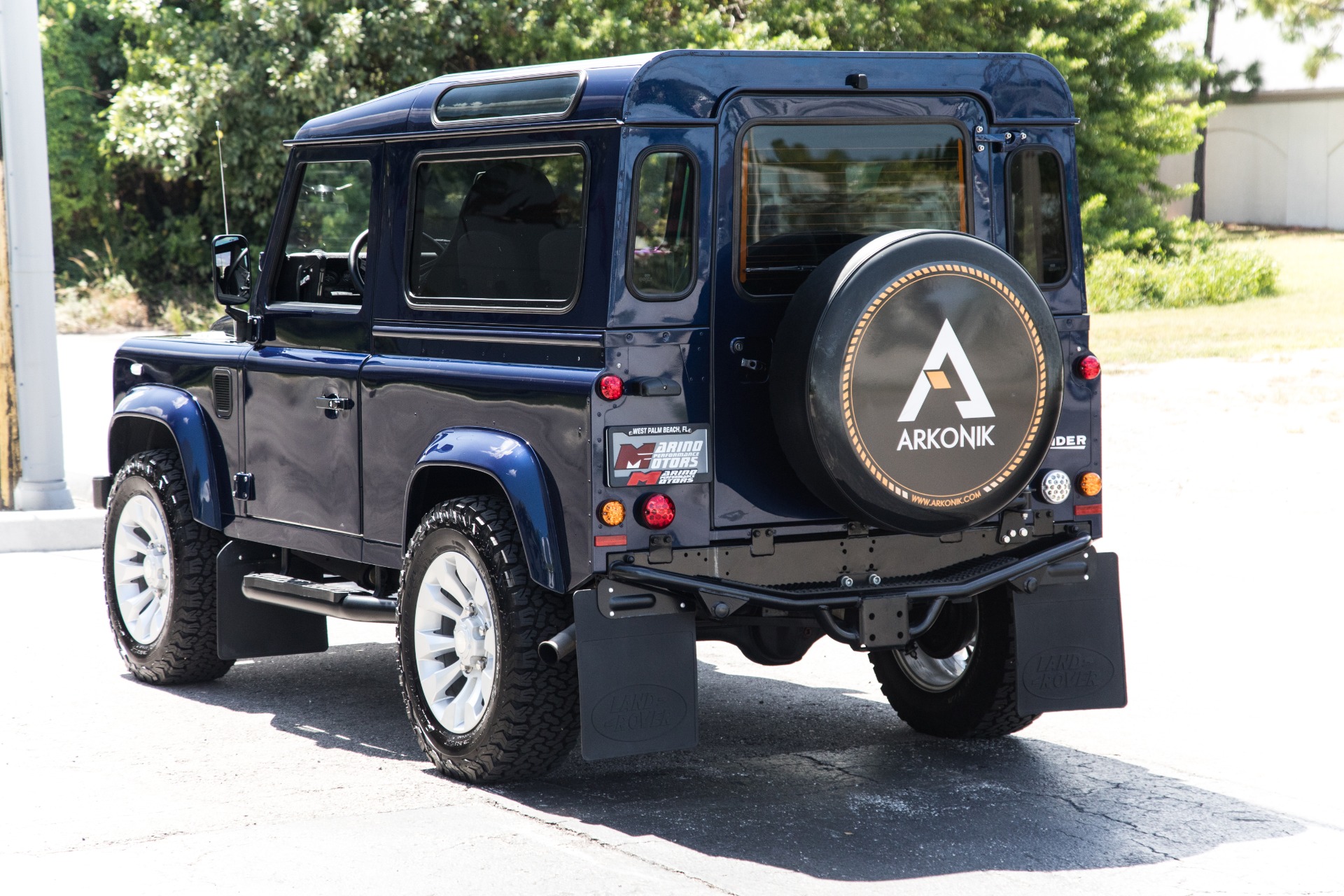 Used-1990-Land-Rover-D90-Defender