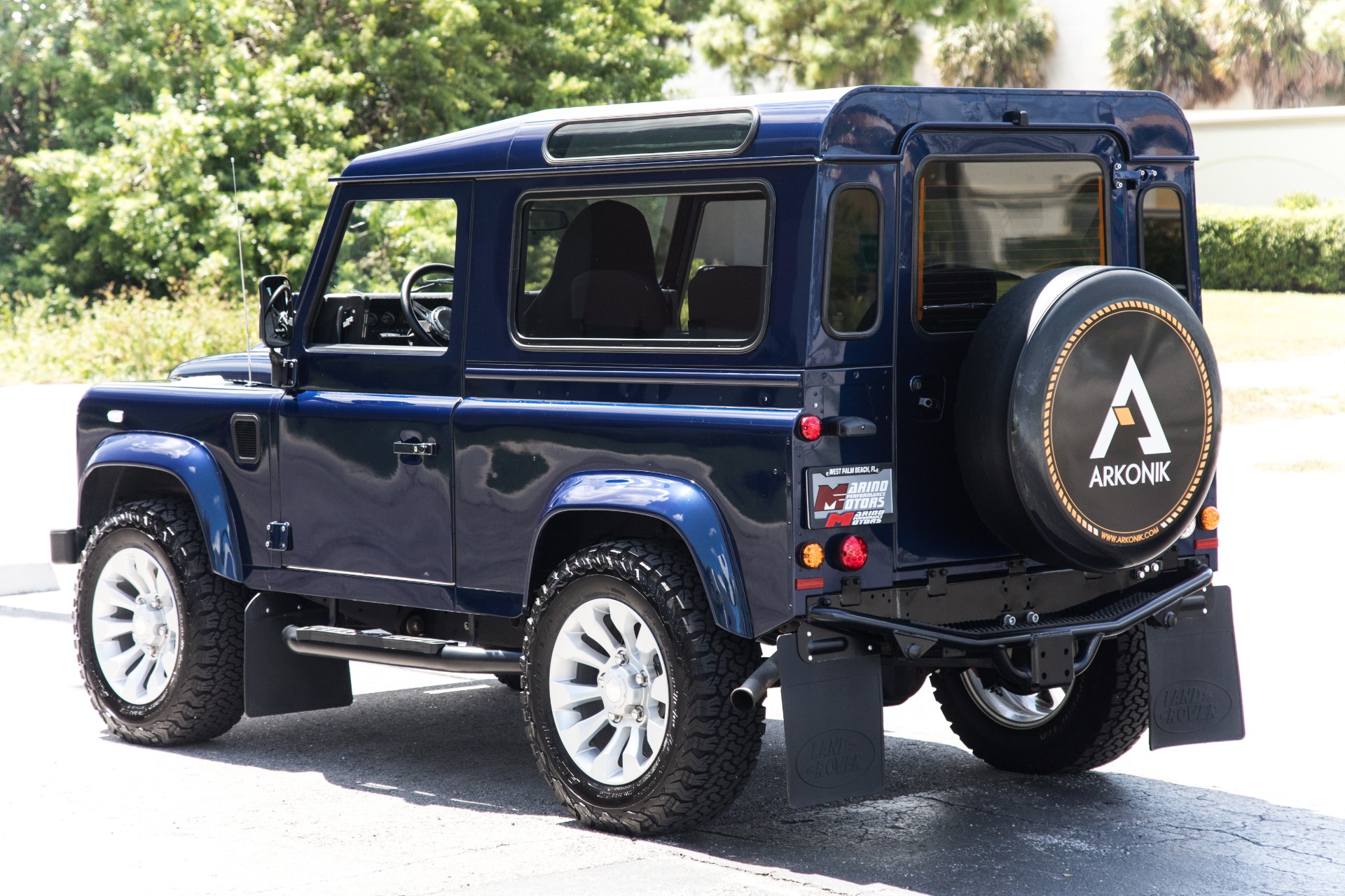 Used-1990-Land-Rover-D90-Defender