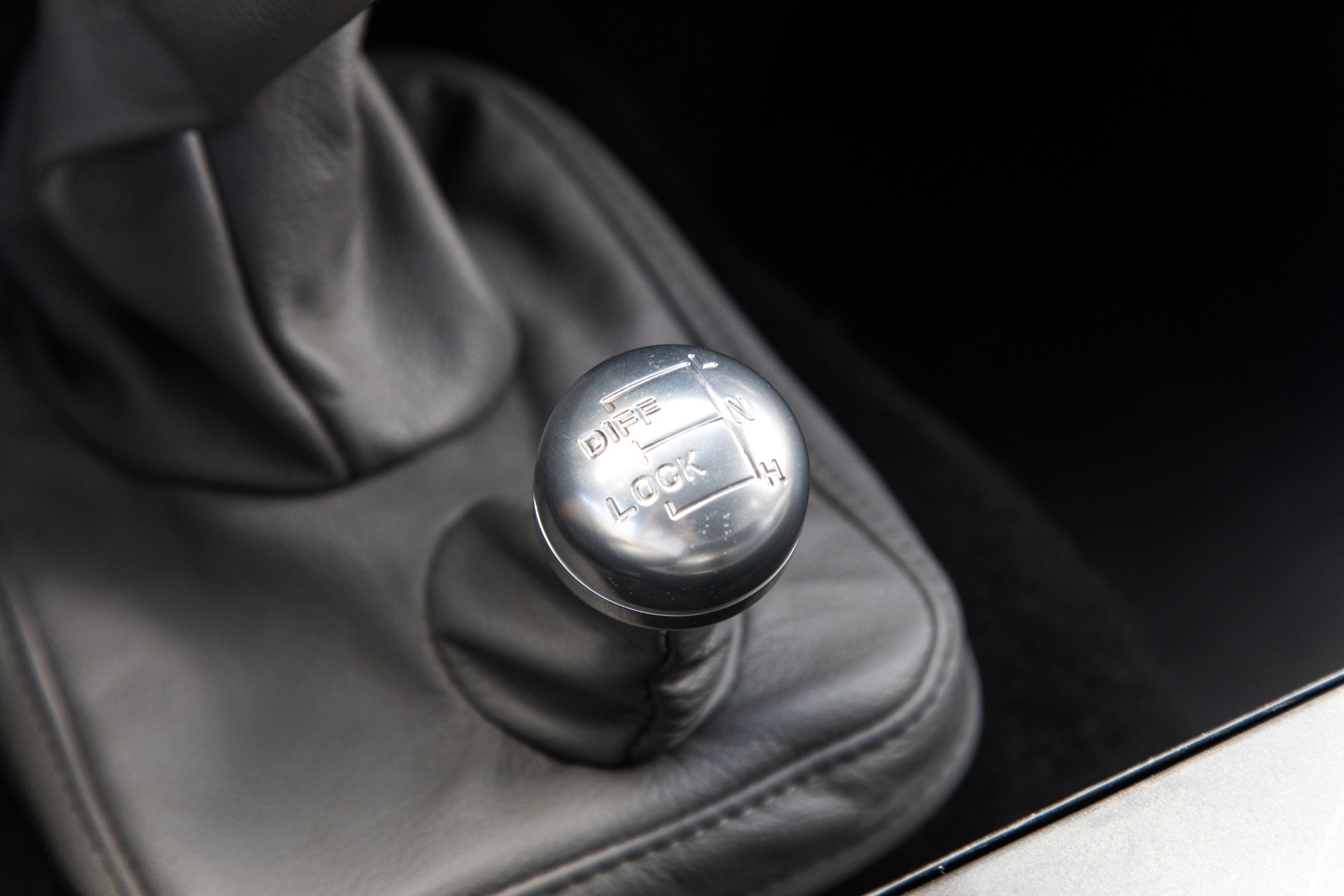 Used-1990-Land-Rover-D90-Defender