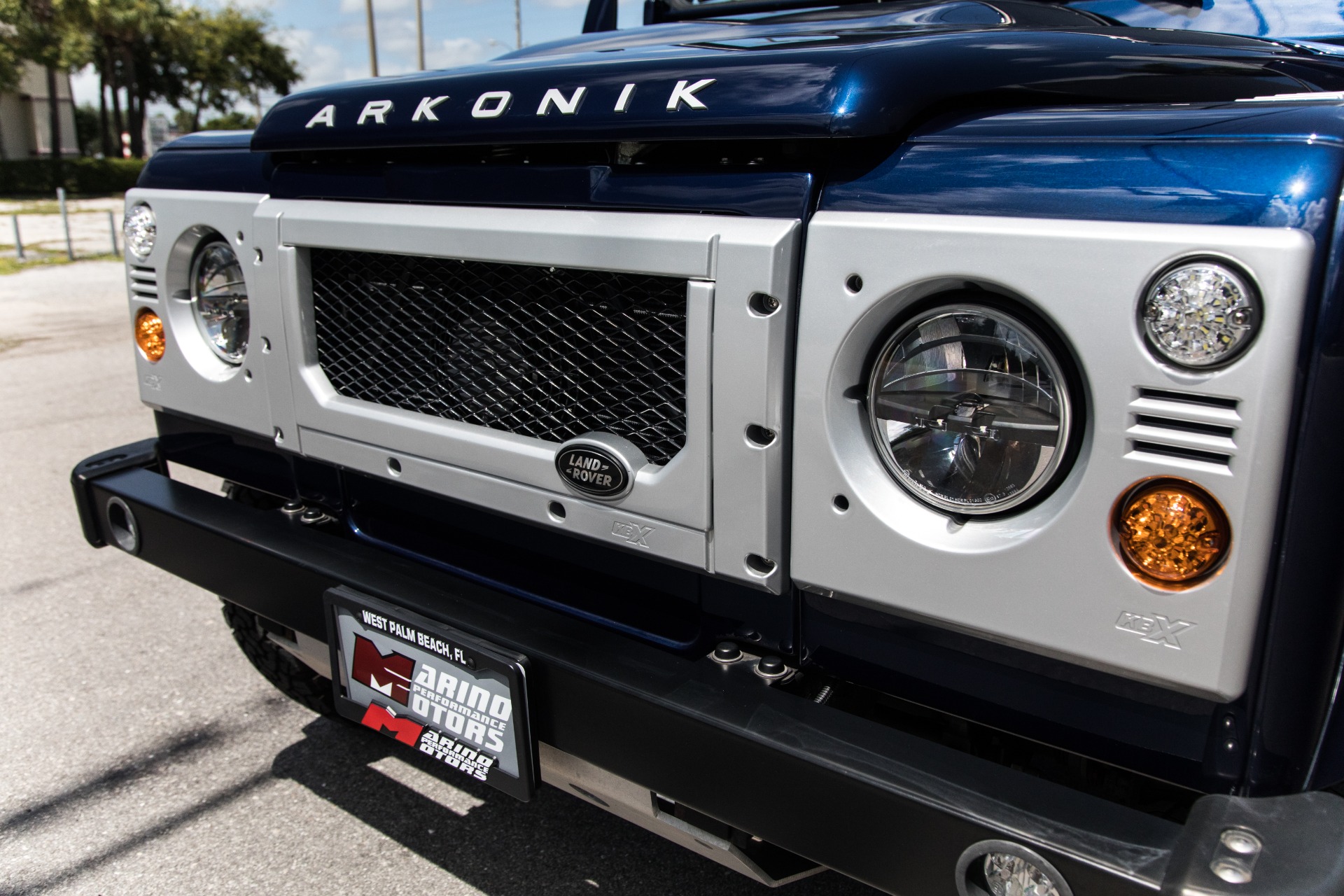 Used-1990-Land-Rover-D90-Defender