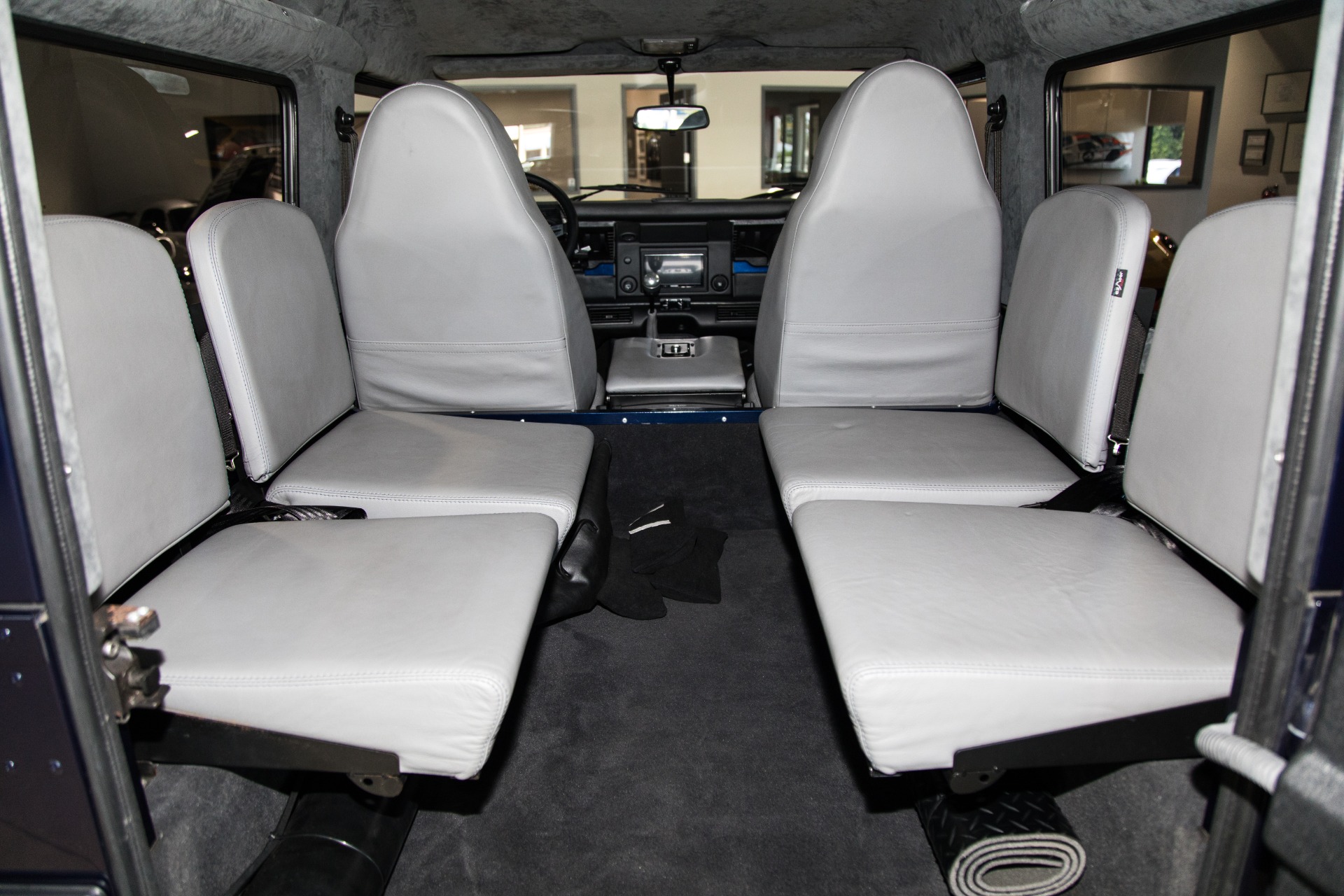 Used-1990-Land-Rover-D90-Defender