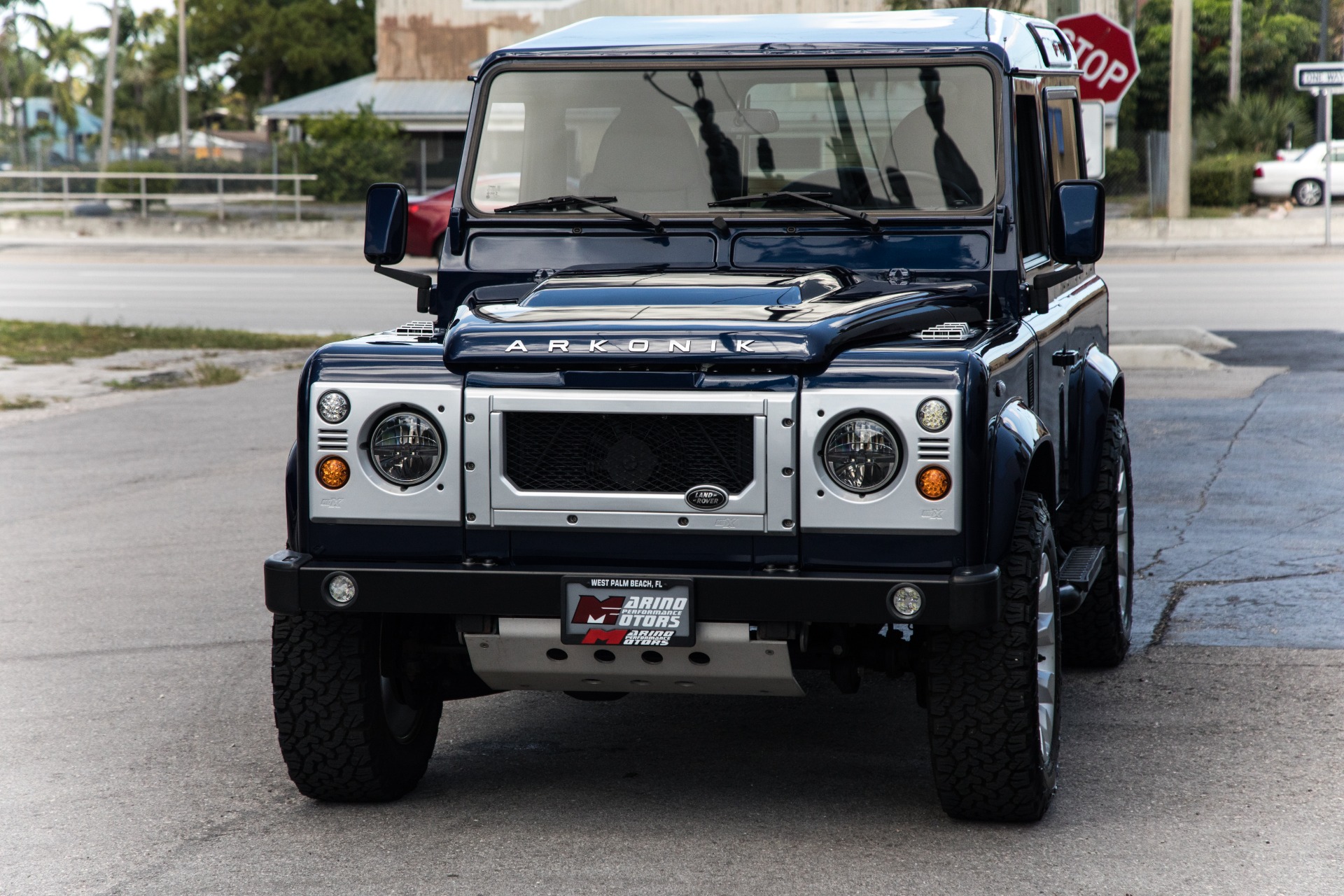 Used-1990-Land-Rover-D90-Defender