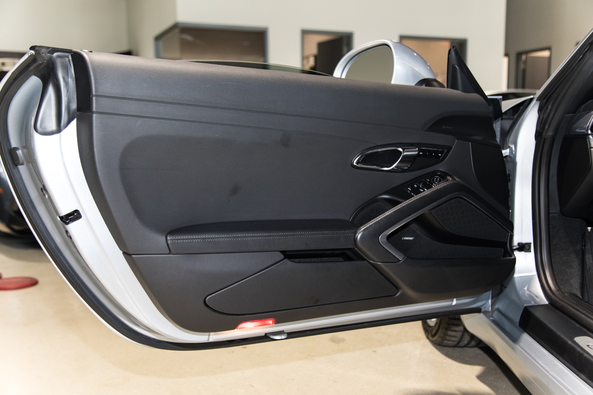 Used-2015-Porsche-911-Carrera