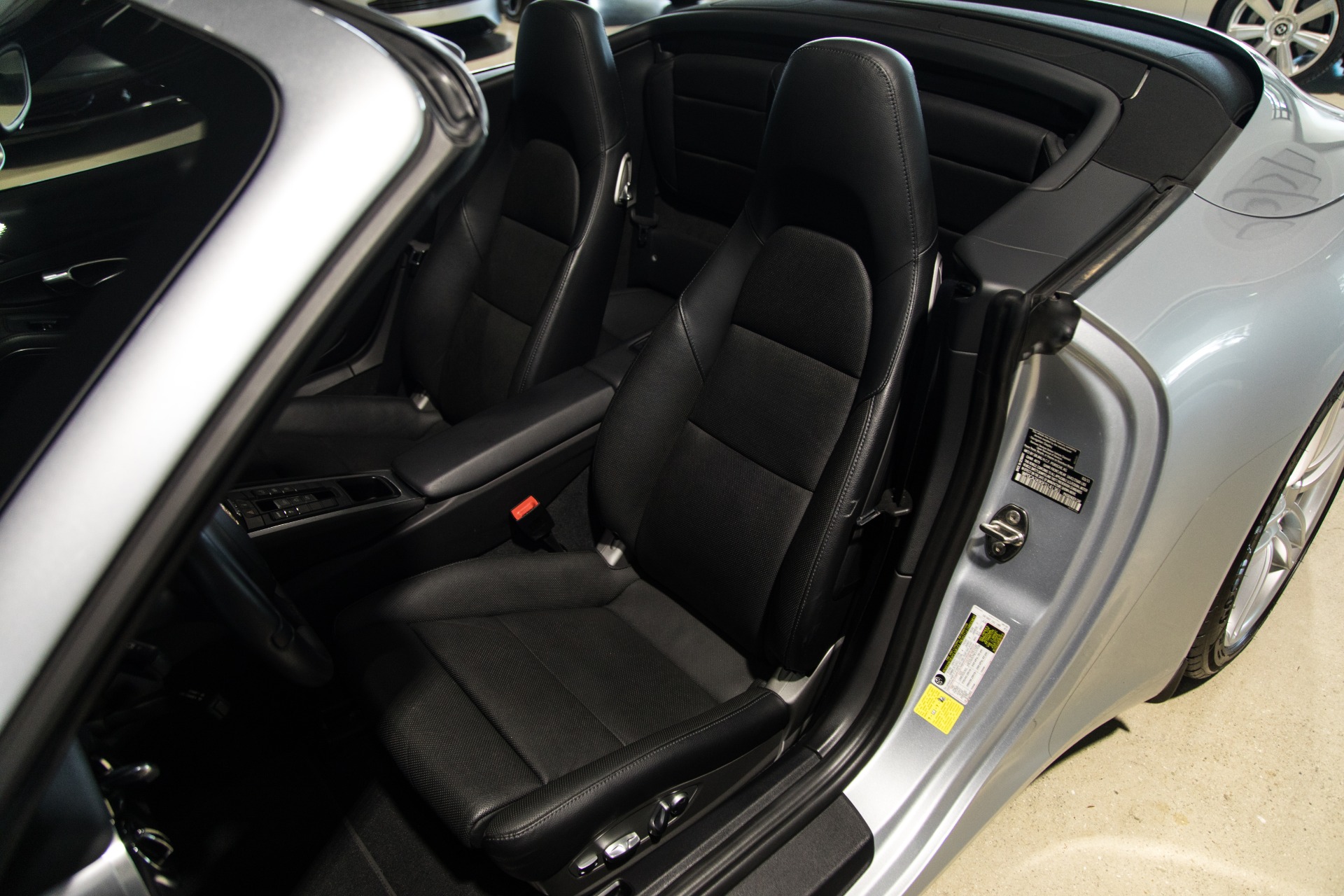 Used-2015-Porsche-911-Carrera