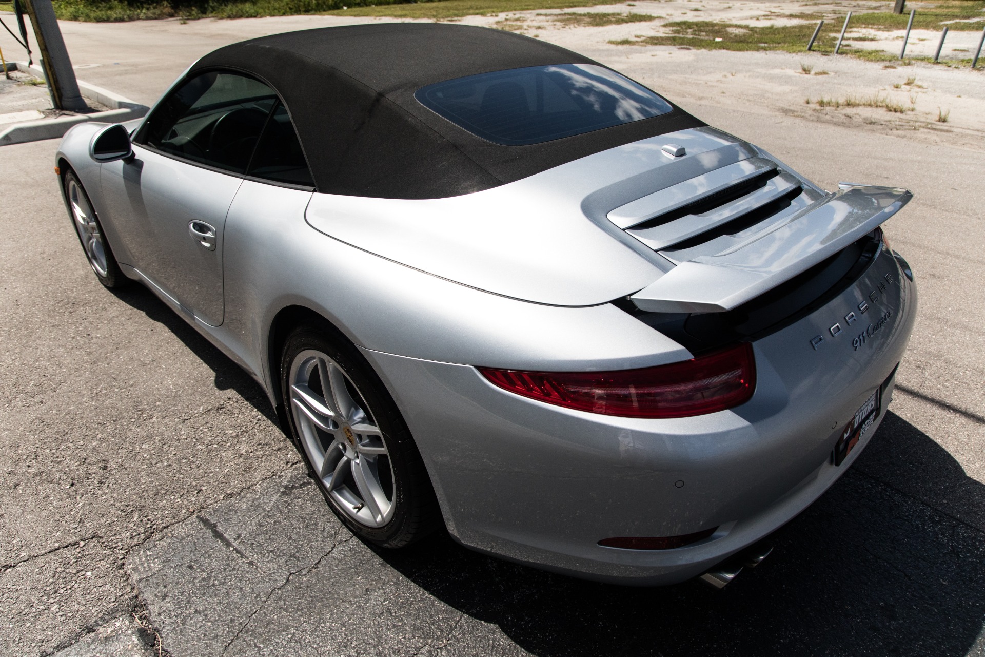 Used-2015-Porsche-911-Carrera