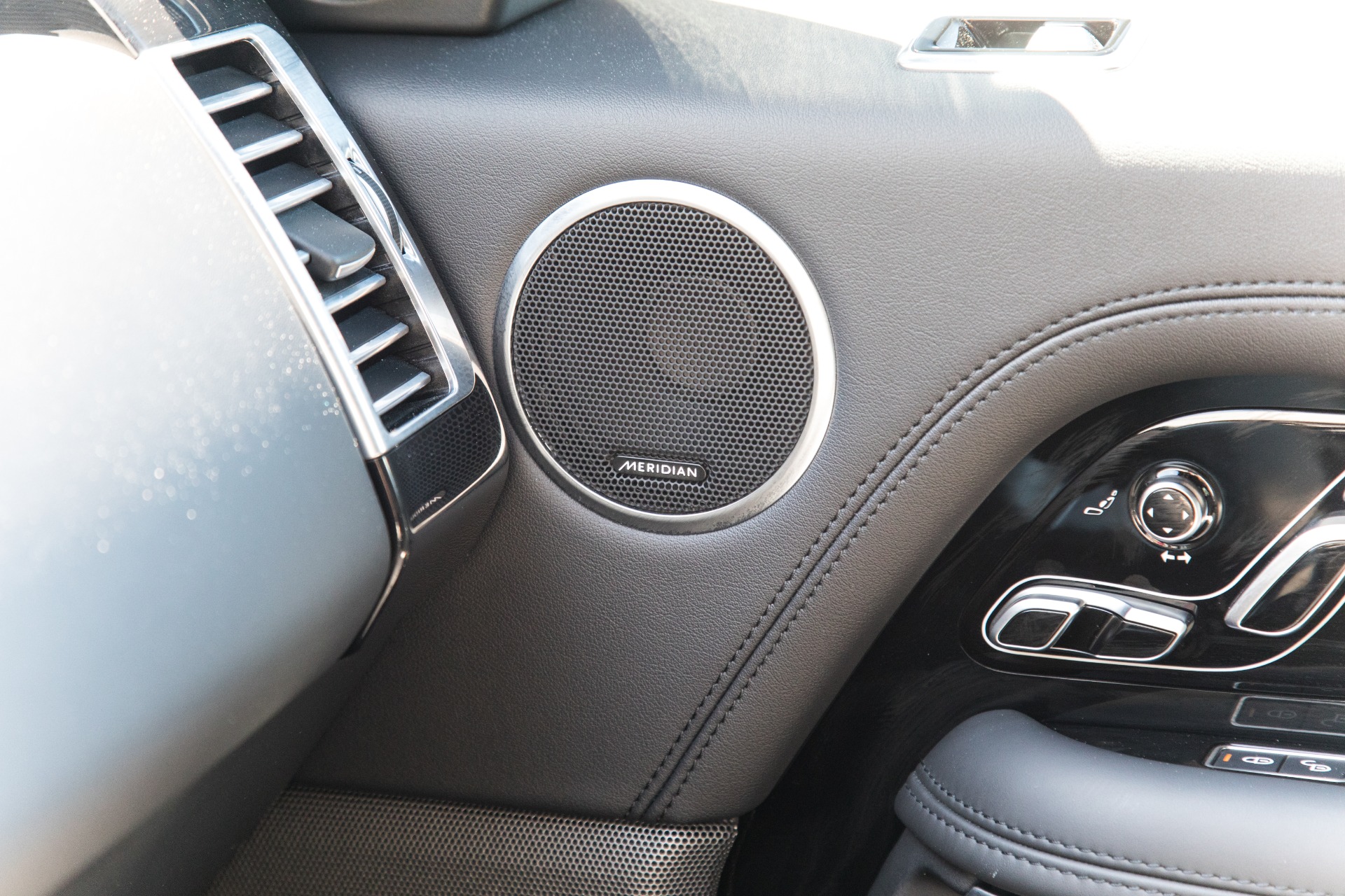 Used-2019-Land-Rover-Range-Rover-Supercharged