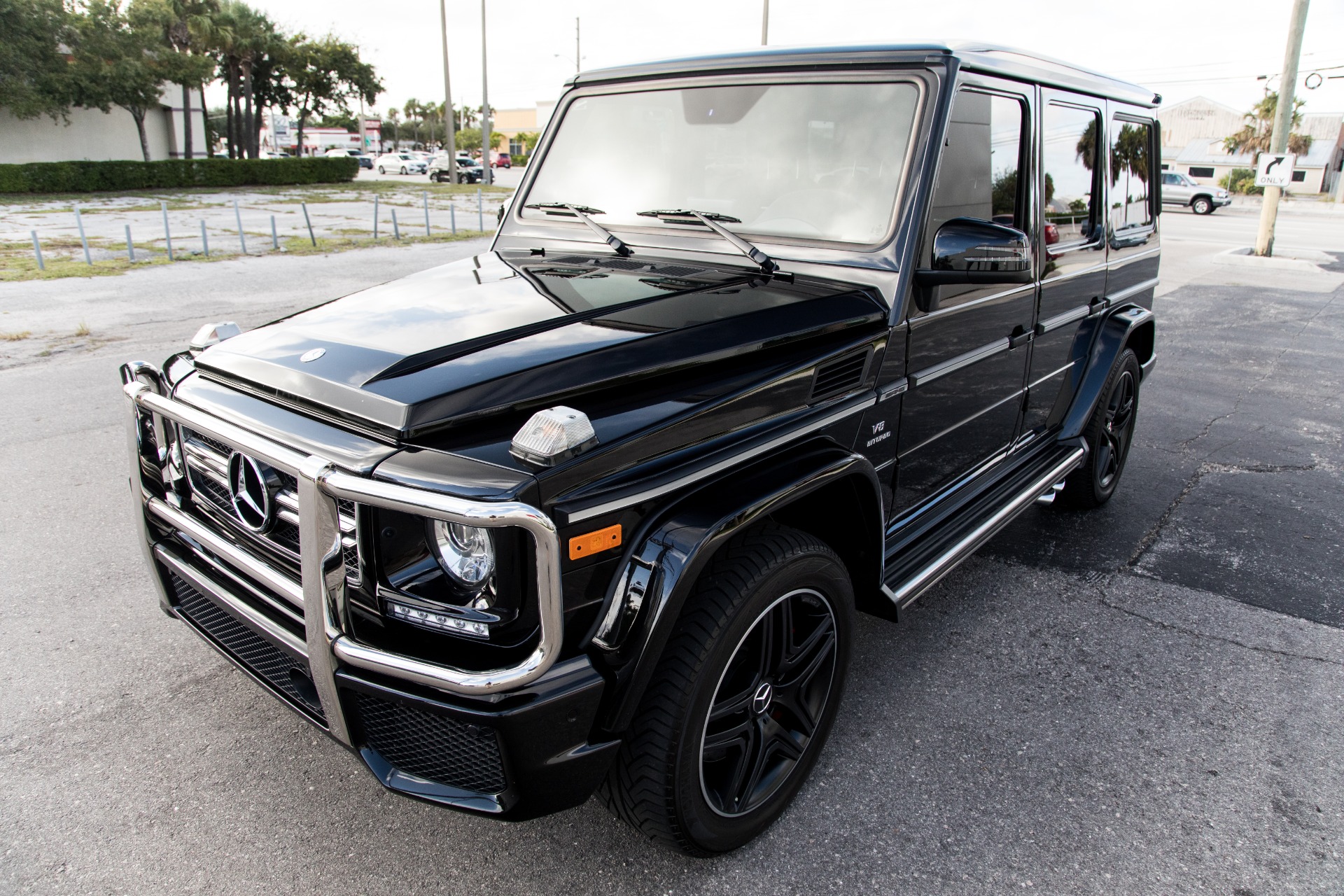 Used-2017-Mercedes-Benz-G-Class-AMG-G-63