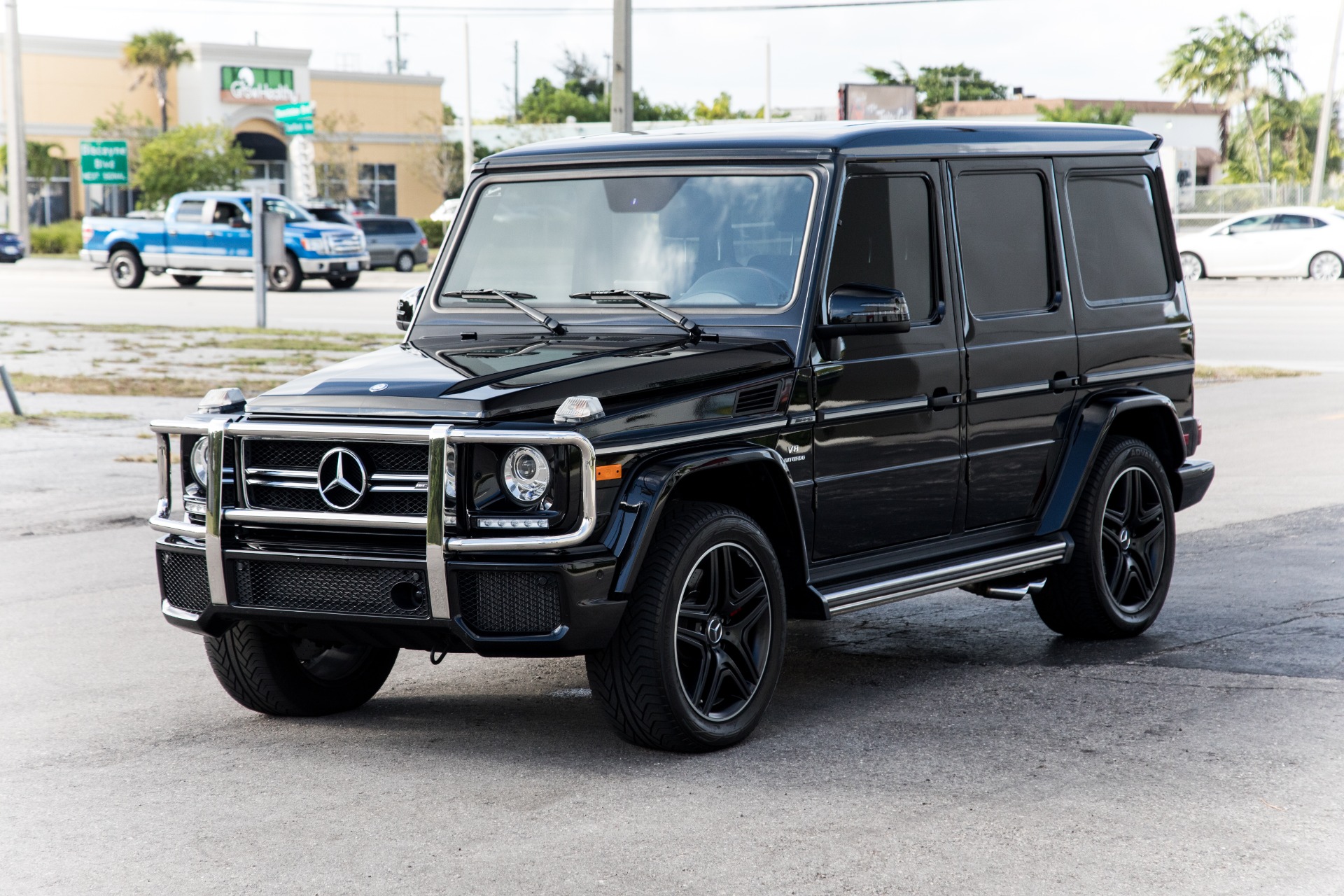 Used-2017-Mercedes-Benz-G-Class-AMG-G-63