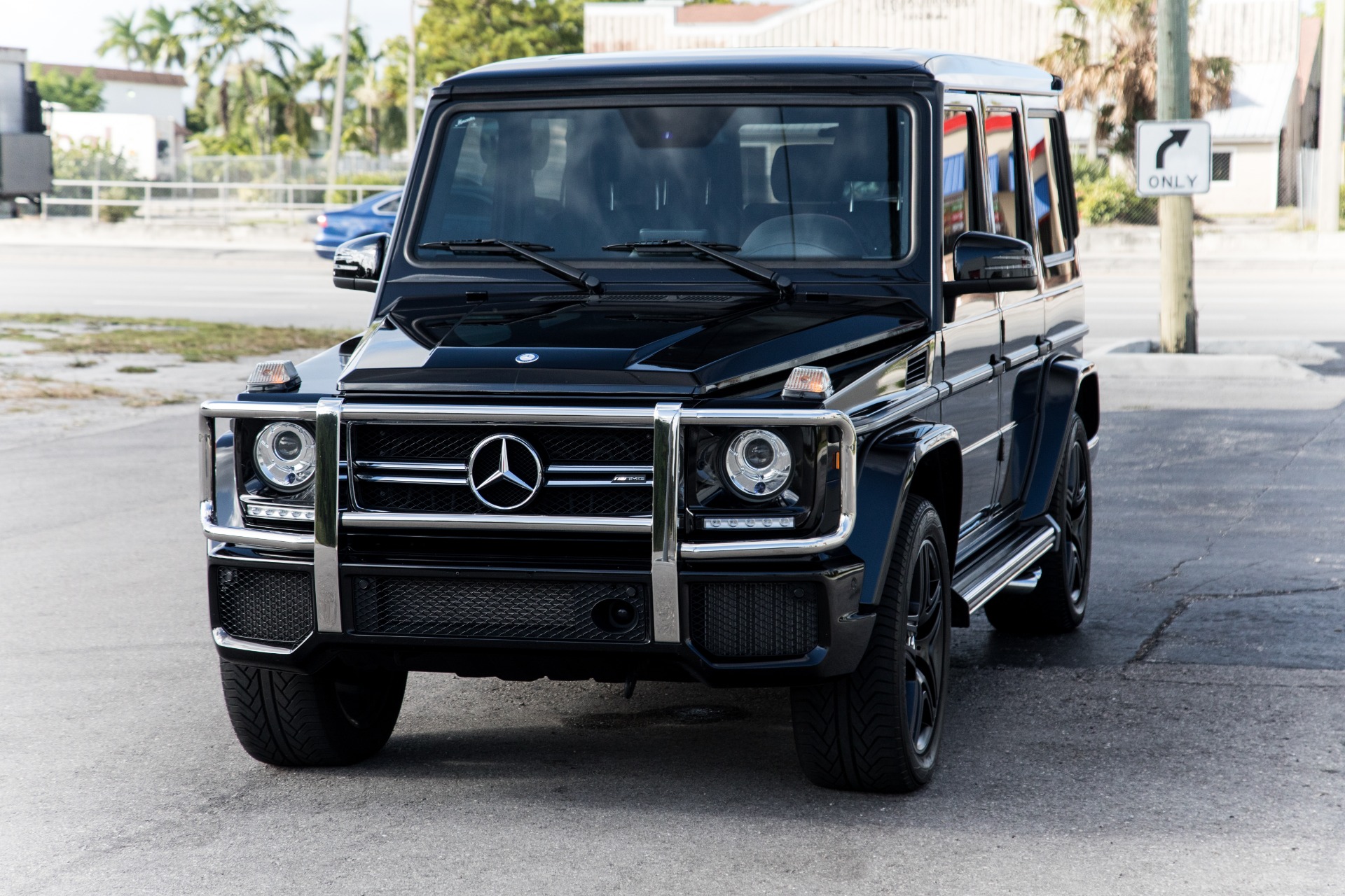 Used-2017-Mercedes-Benz-G-Class-AMG-G-63