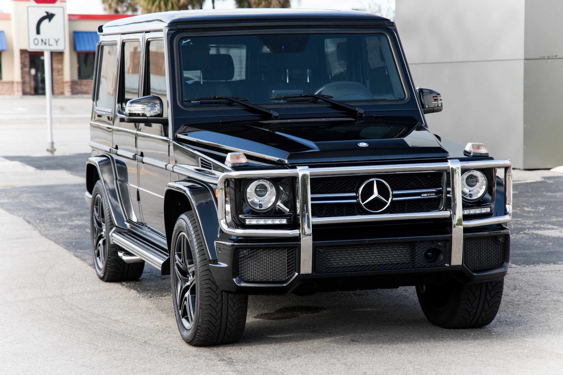 Used-2017-Mercedes-Benz-G-Class-AMG-G-63