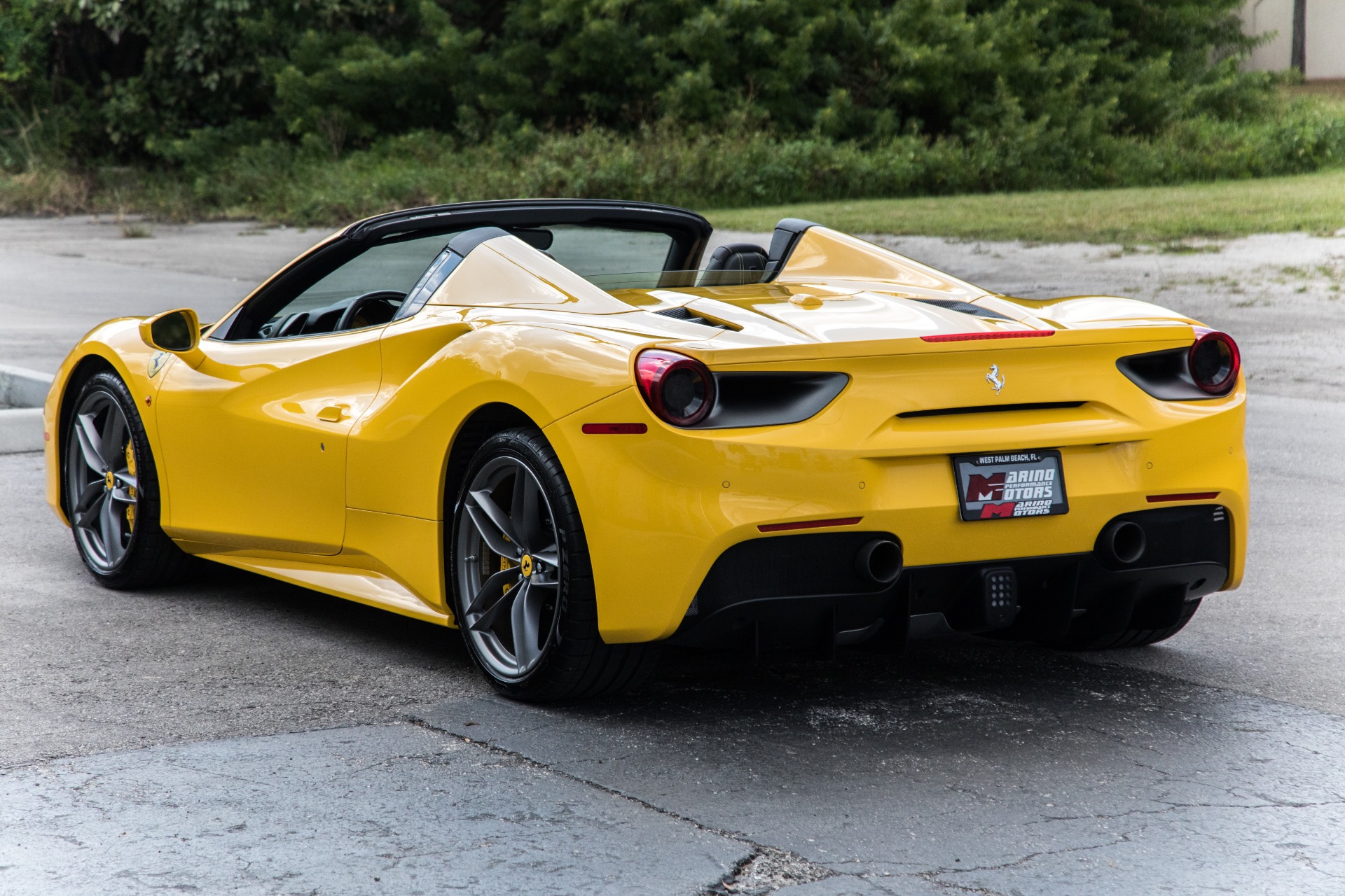 Used-2017-Ferrari-488-Spider