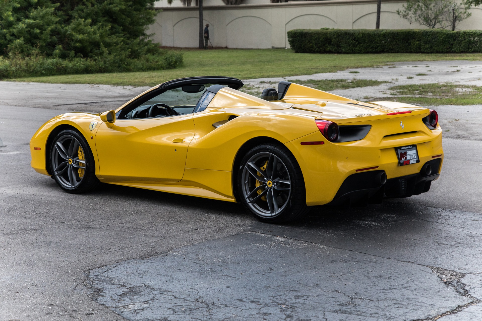 Used-2017-Ferrari-488-Spider