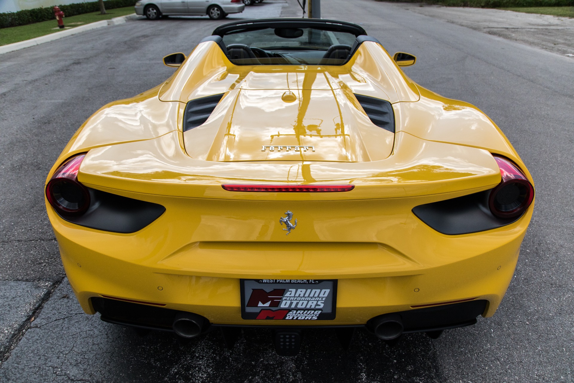 Used-2017-Ferrari-488-Spider