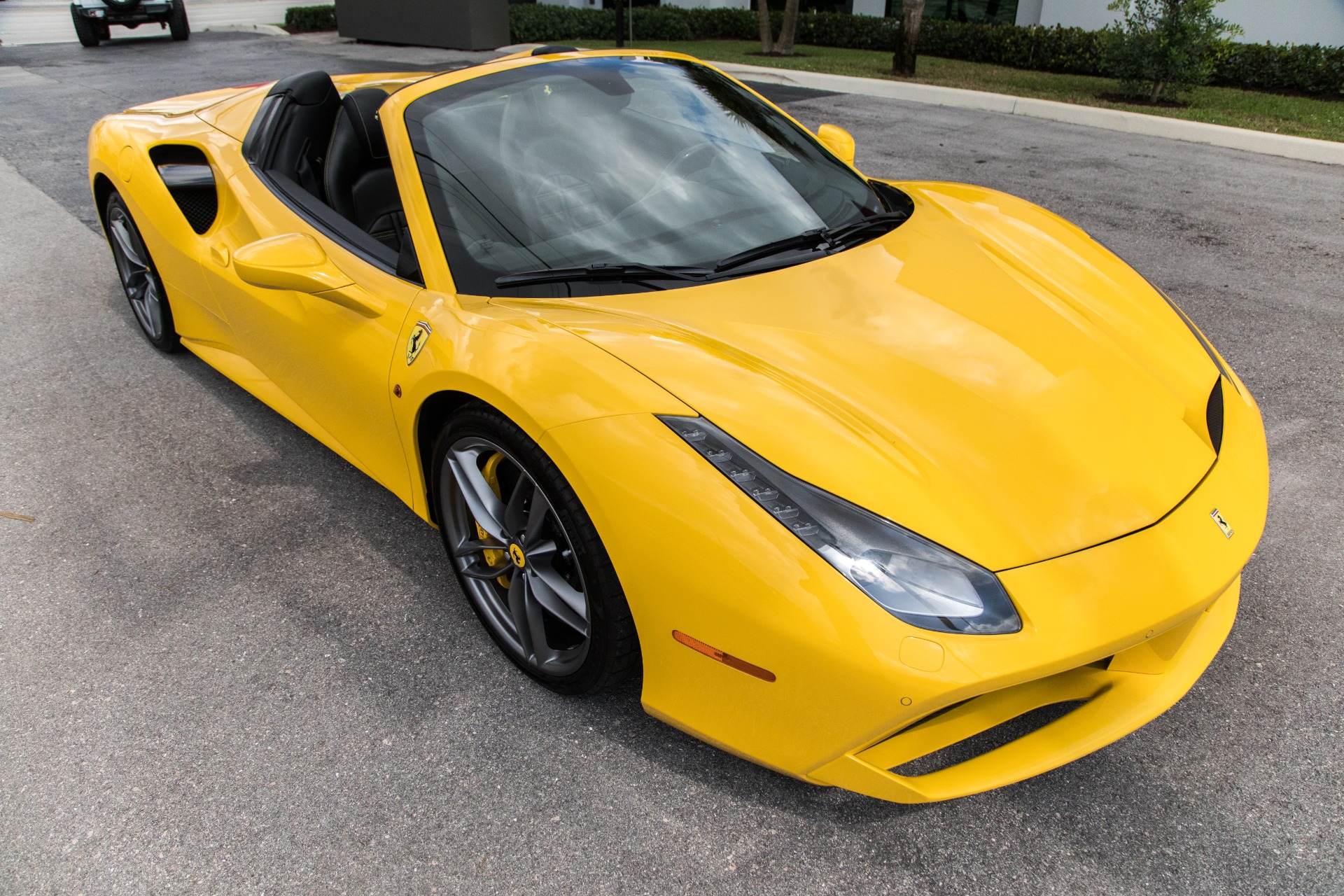 Used-2017-Ferrari-488-Spider