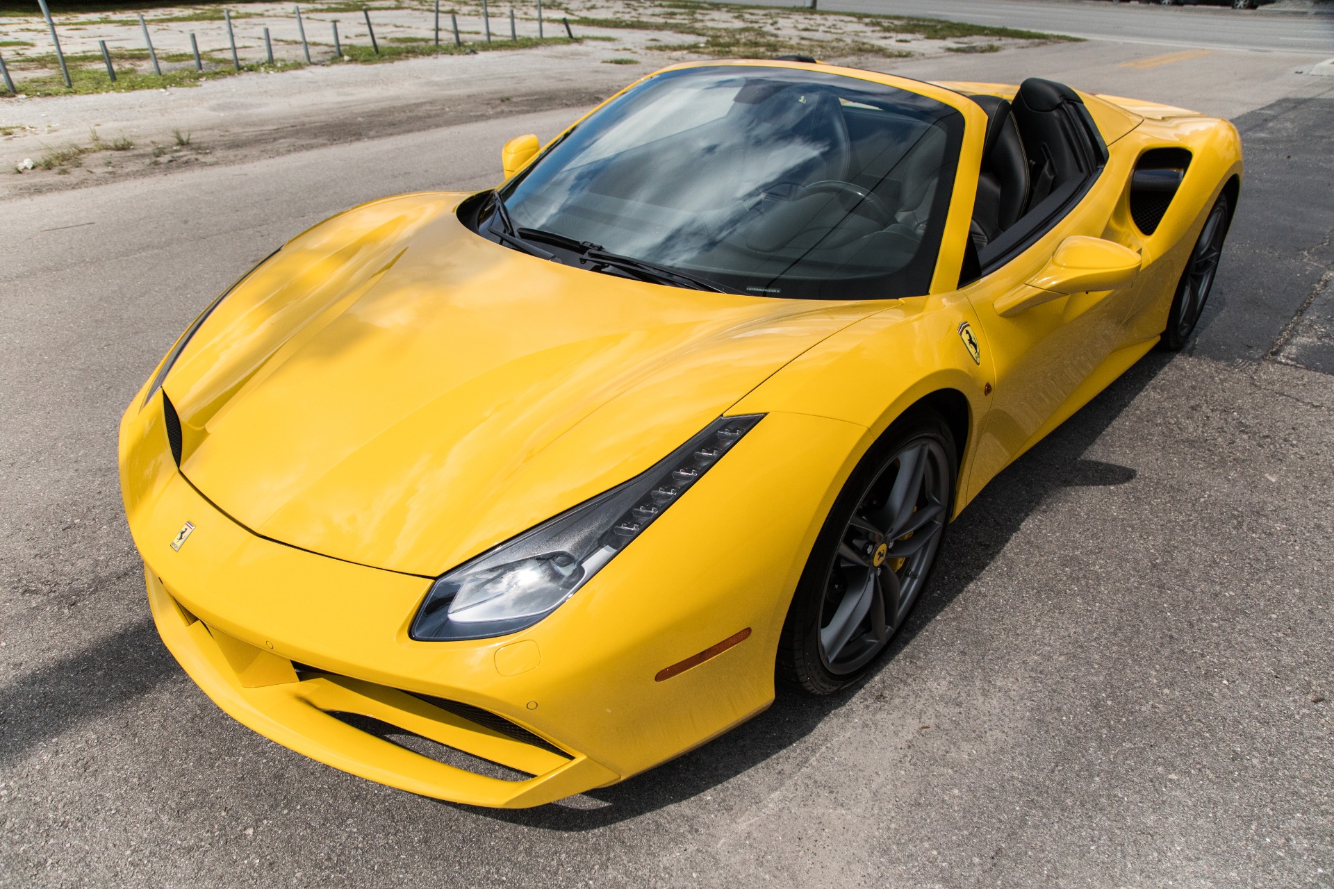 Used-2017-Ferrari-488-Spider