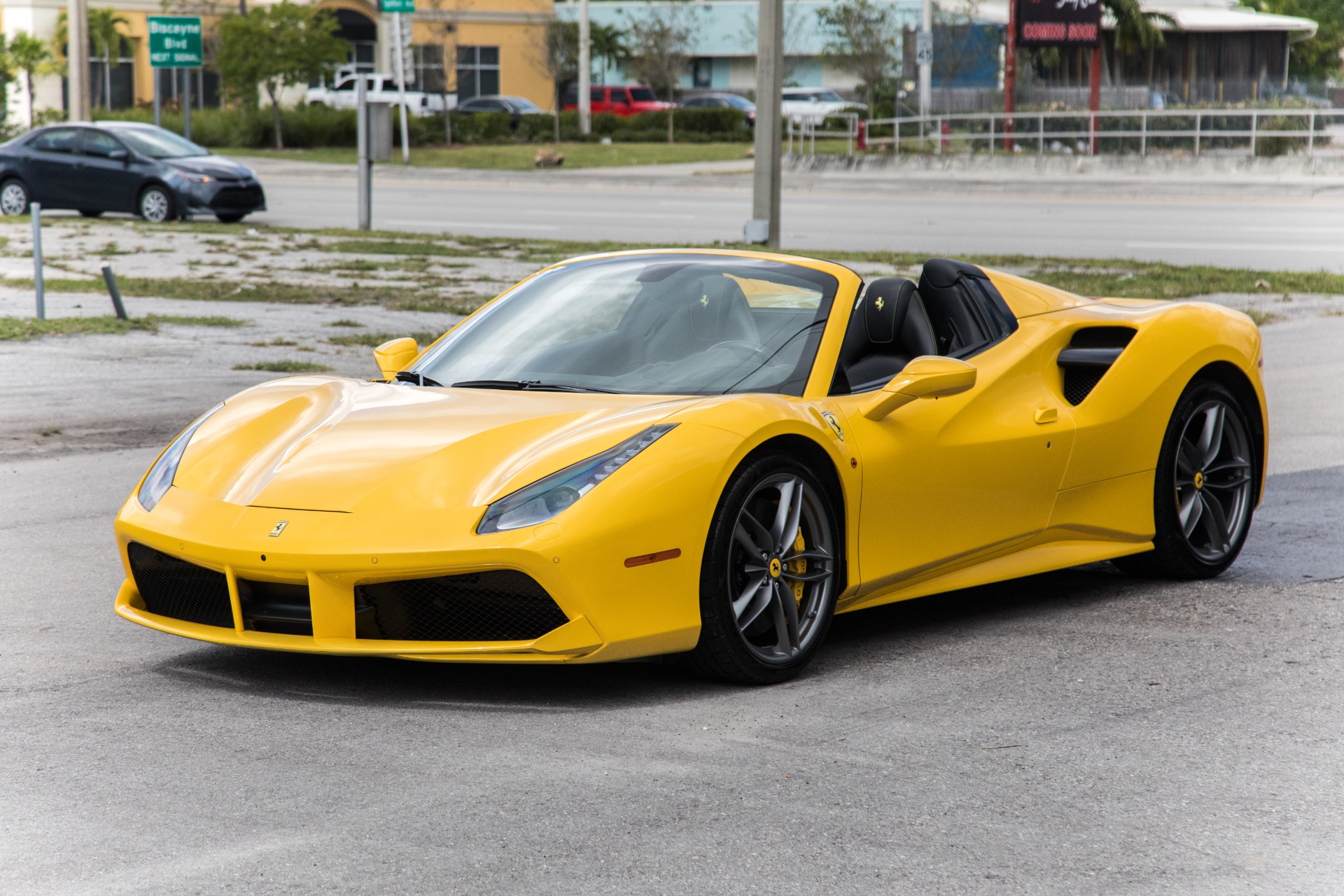 Used-2017-Ferrari-488-Spider