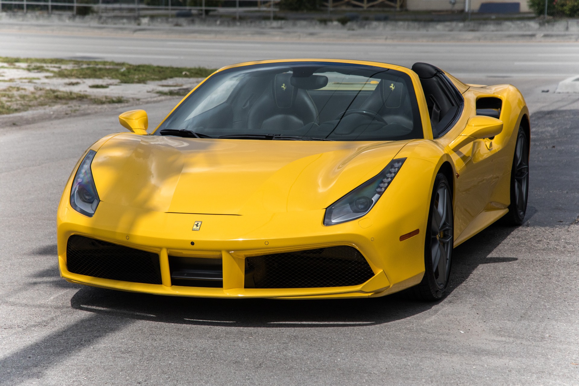 Used-2017-Ferrari-488-Spider