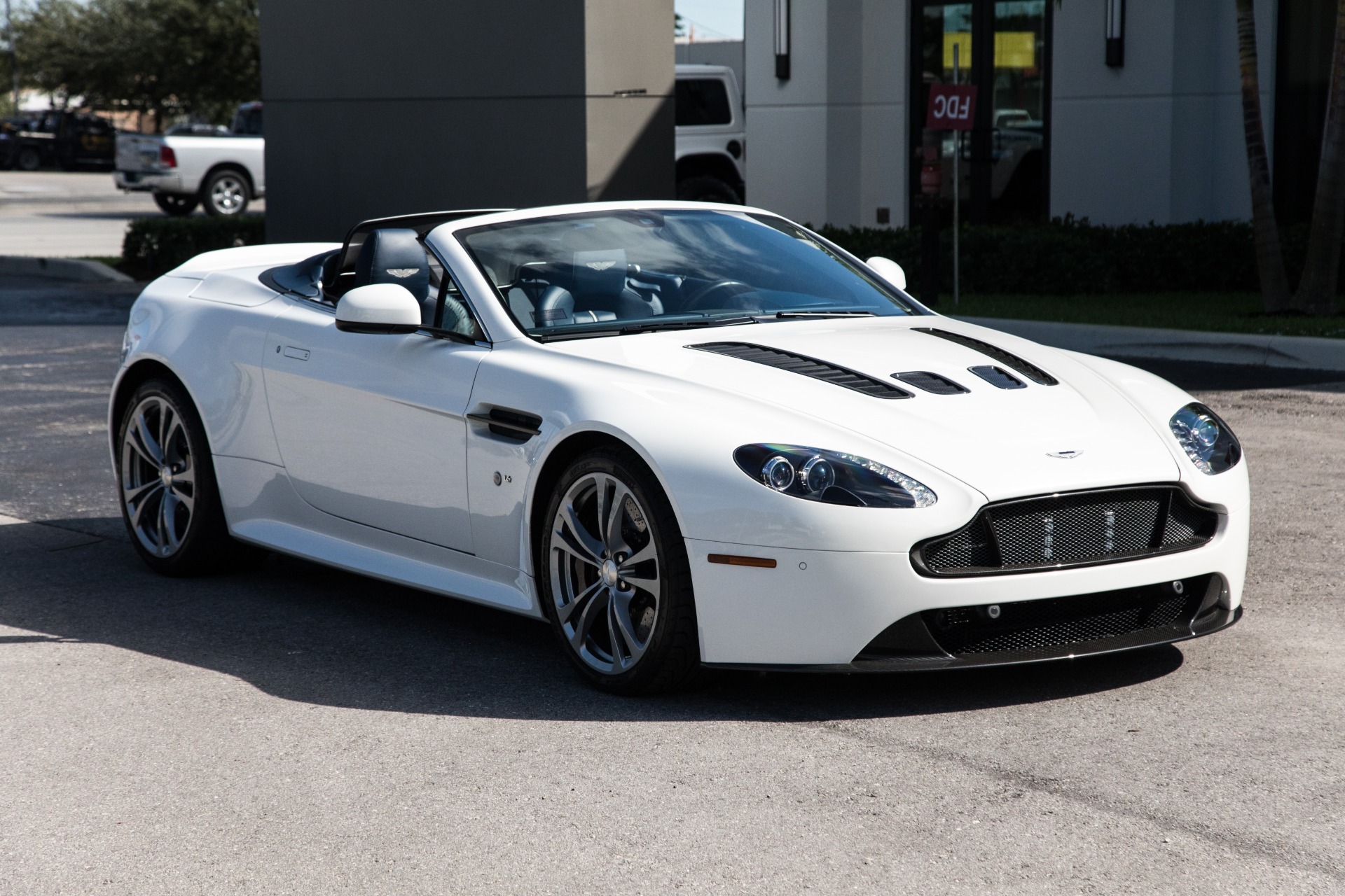 Used-2015-Aston-Martin-V12-Vantage-S-Roadster