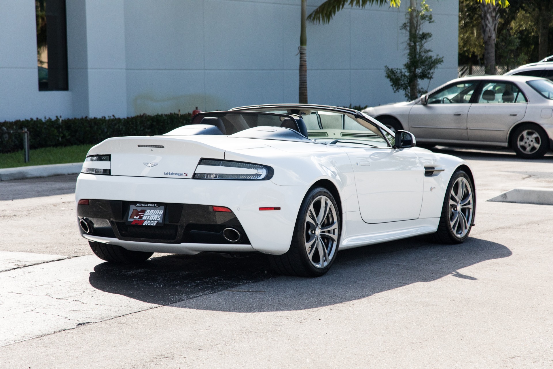 Used-2015-Aston-Martin-V12-Vantage-S-Roadster