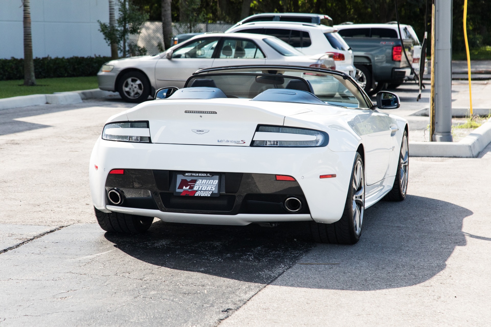 Used-2015-Aston-Martin-V12-Vantage-S-Roadster