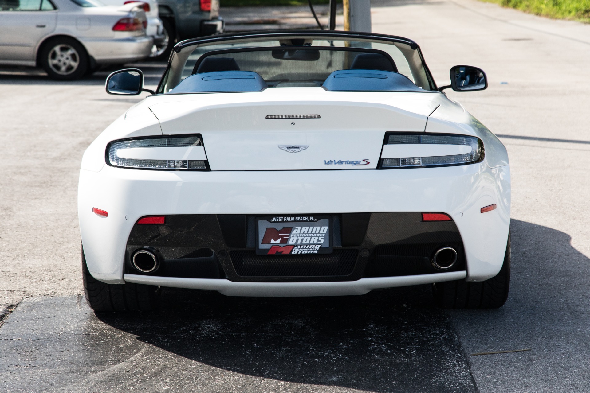 Used-2015-Aston-Martin-V12-Vantage-S-Roadster