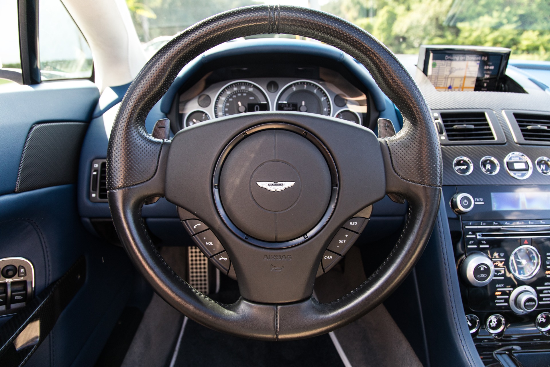 Used-2015-Aston-Martin-V12-Vantage-S-Roadster