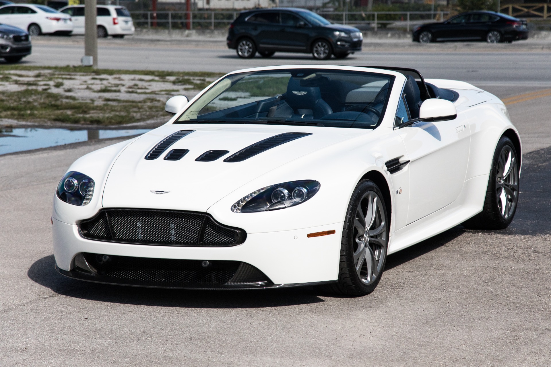 Used-2015-Aston-Martin-V12-Vantage-S-Roadster