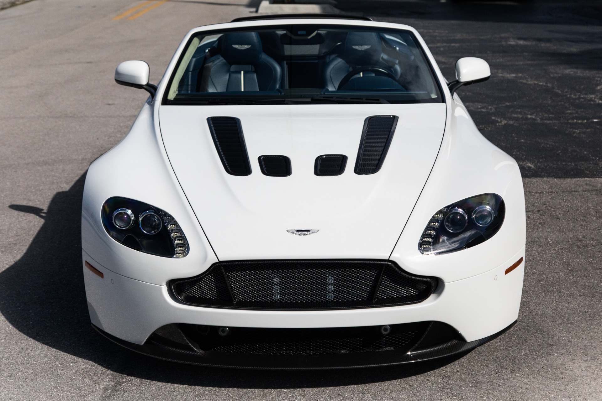 Used-2015-Aston-Martin-V12-Vantage-S-Roadster