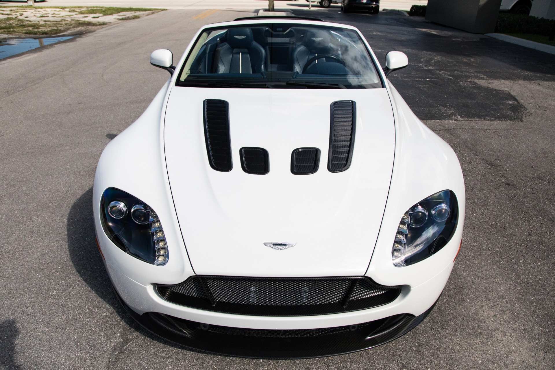 Used-2015-Aston-Martin-V12-Vantage-S-Roadster