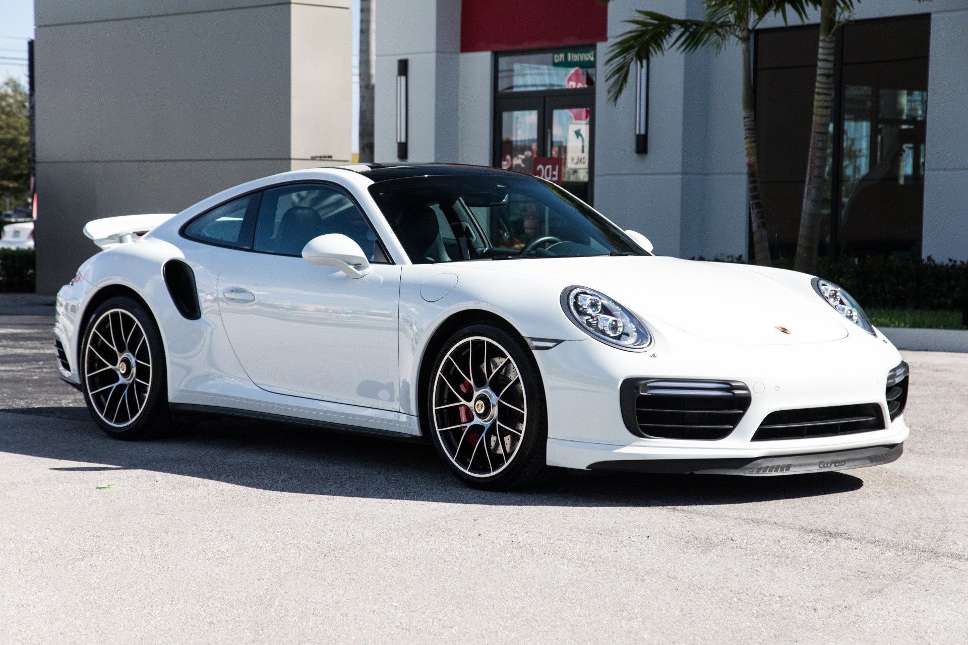 Used-2018-Porsche-911-Turbo