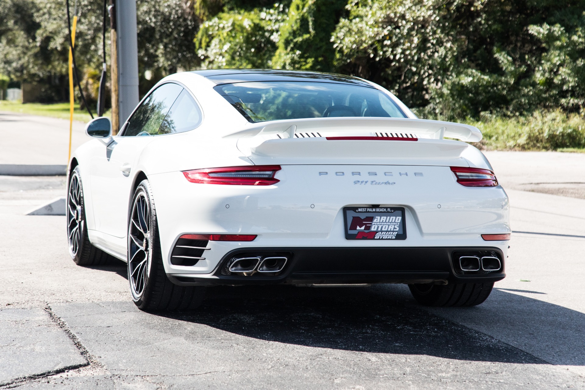 Used-2018-Porsche-911-Turbo