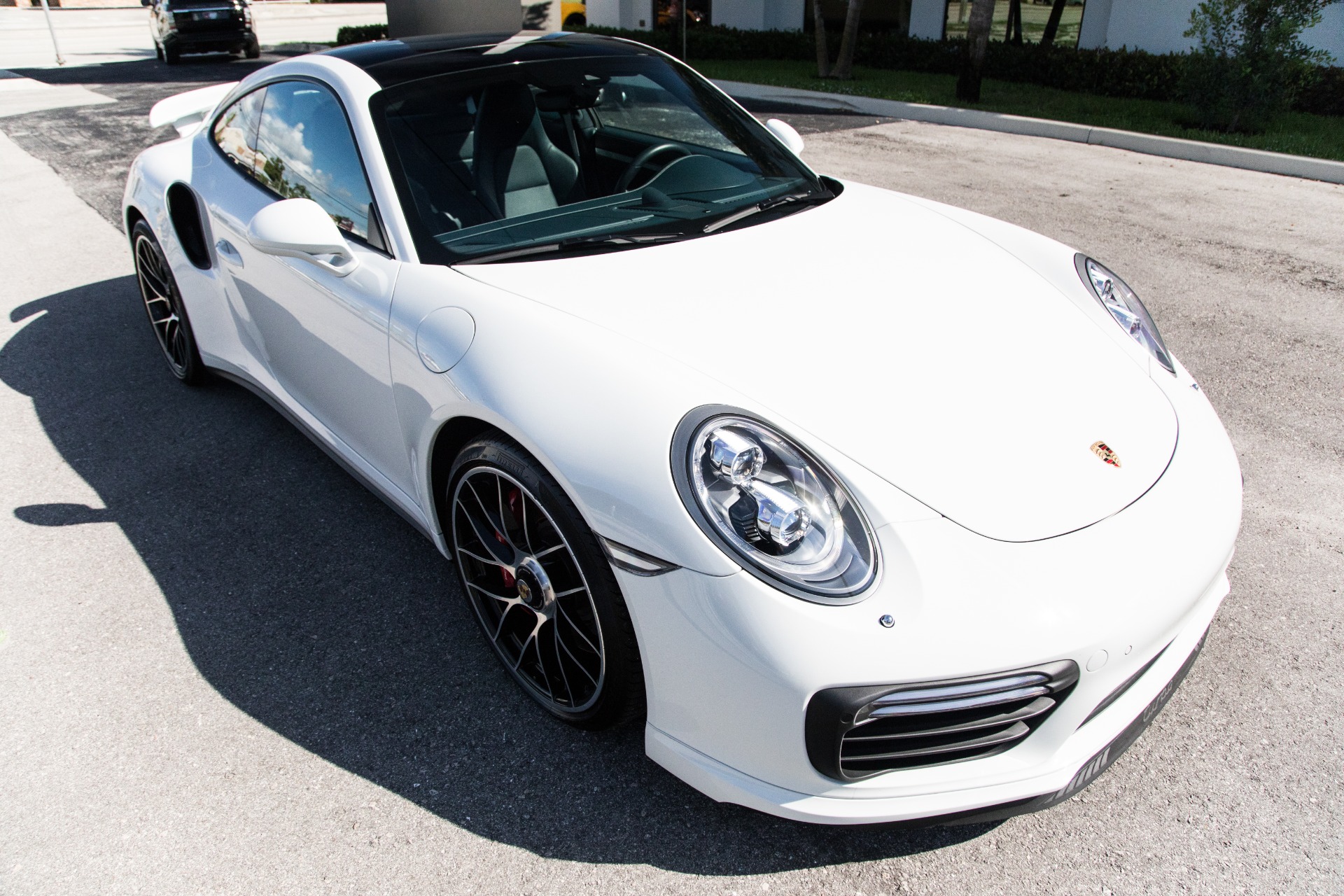 Used-2018-Porsche-911-Turbo