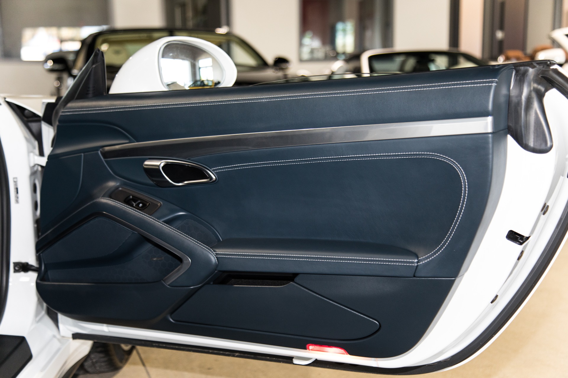 Used-2018-Porsche-911-Turbo