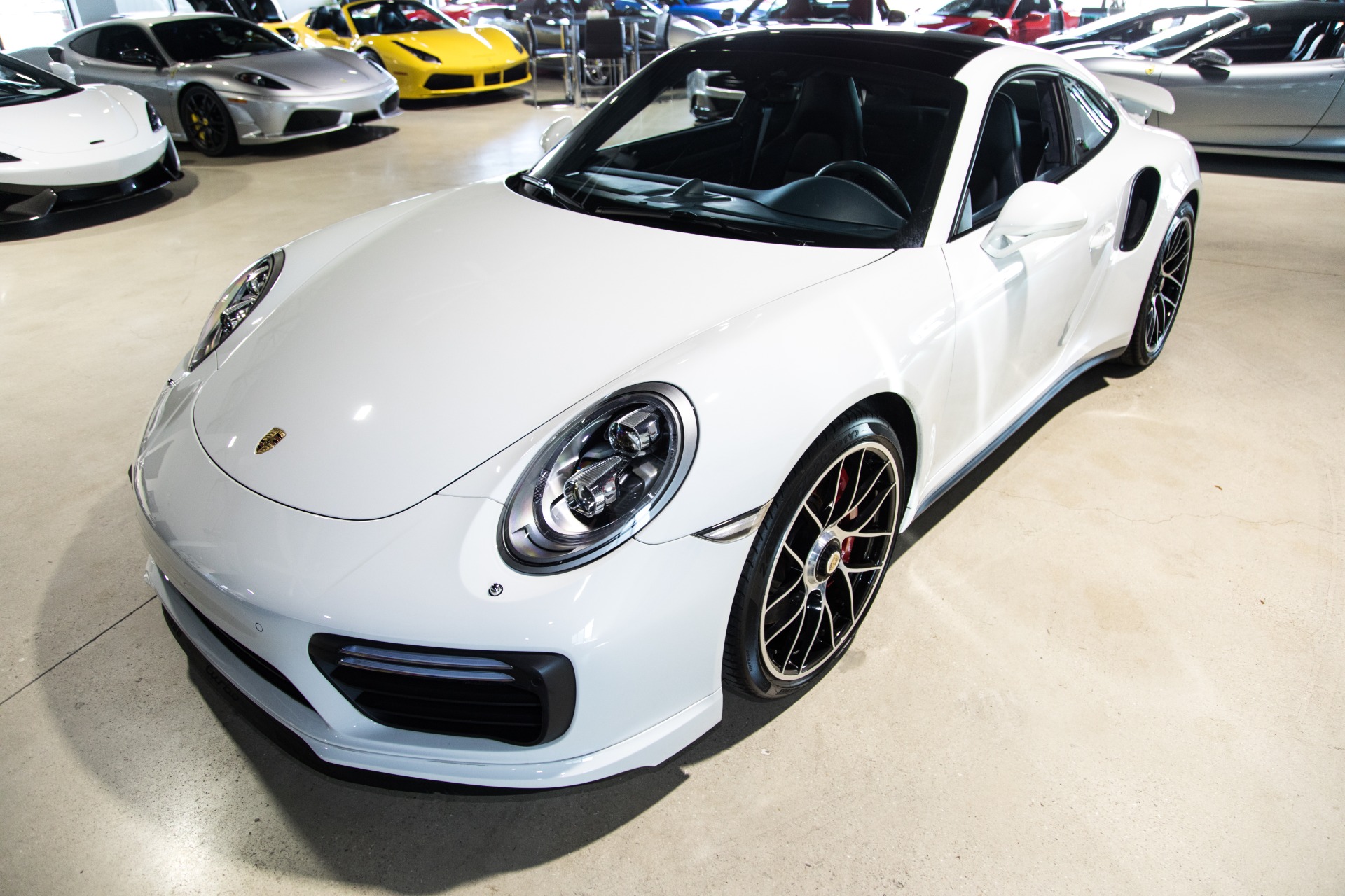 Used-2018-Porsche-911-Turbo