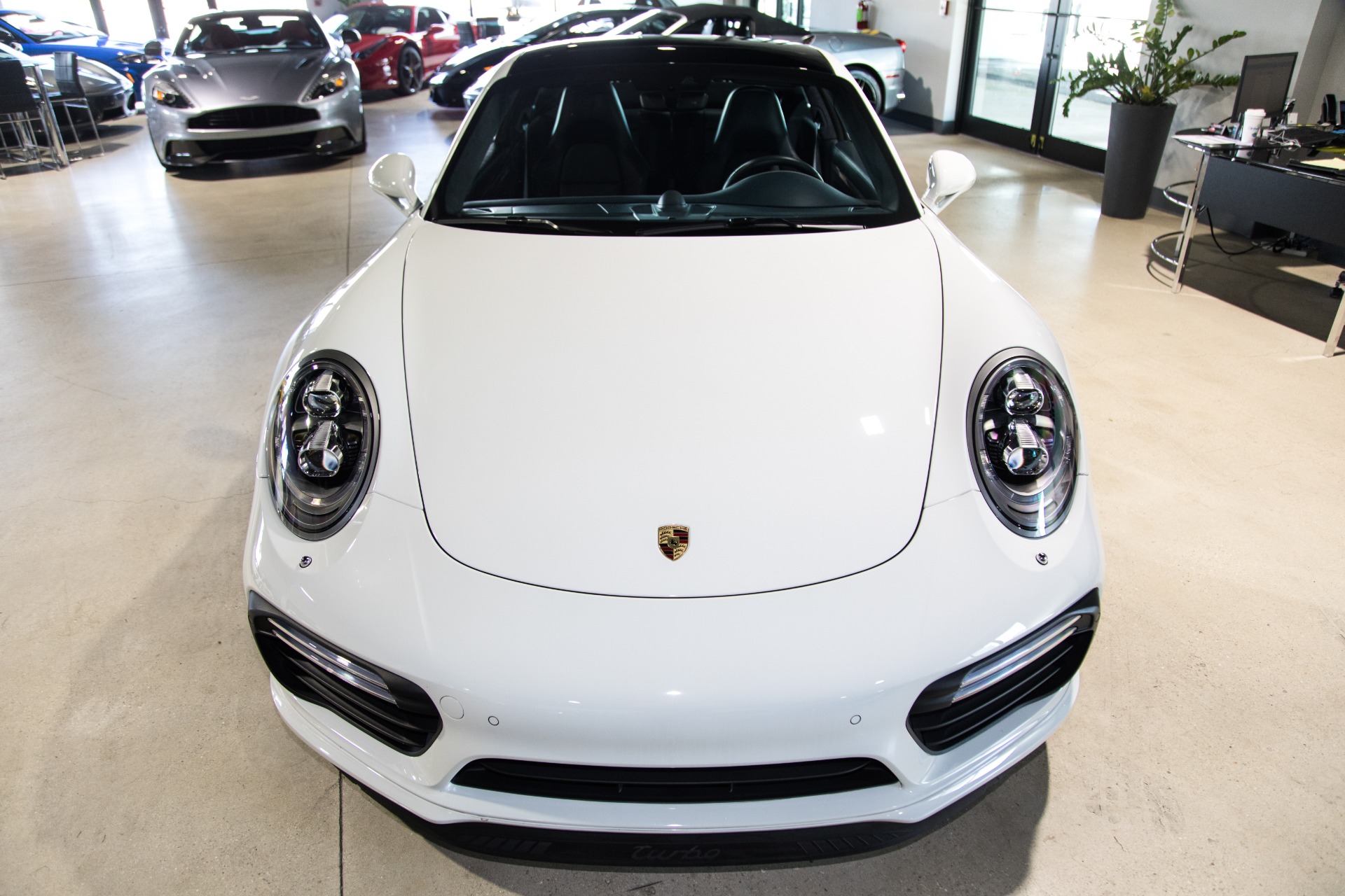 Used-2018-Porsche-911-Turbo