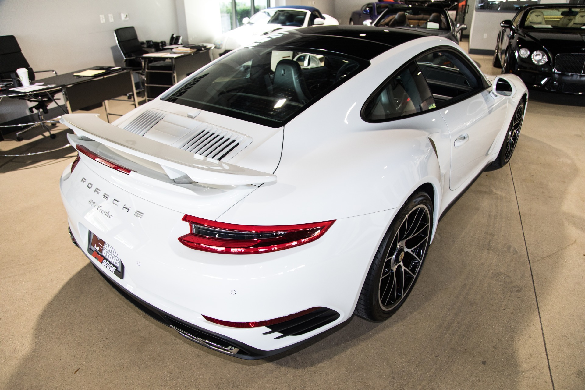 Used-2018-Porsche-911-Turbo