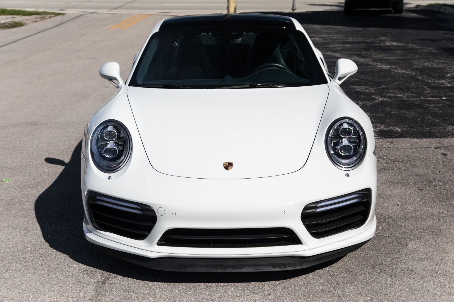 Used-2018-Porsche-911-Turbo