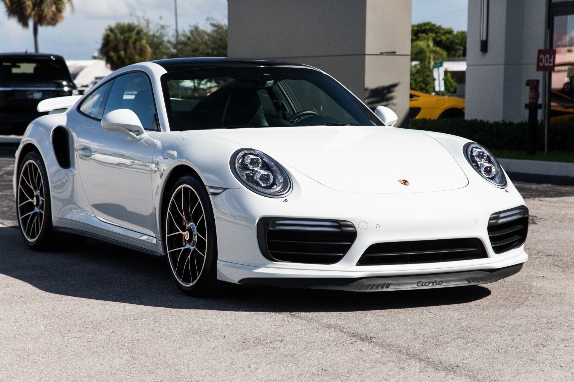 Used-2018-Porsche-911-Turbo