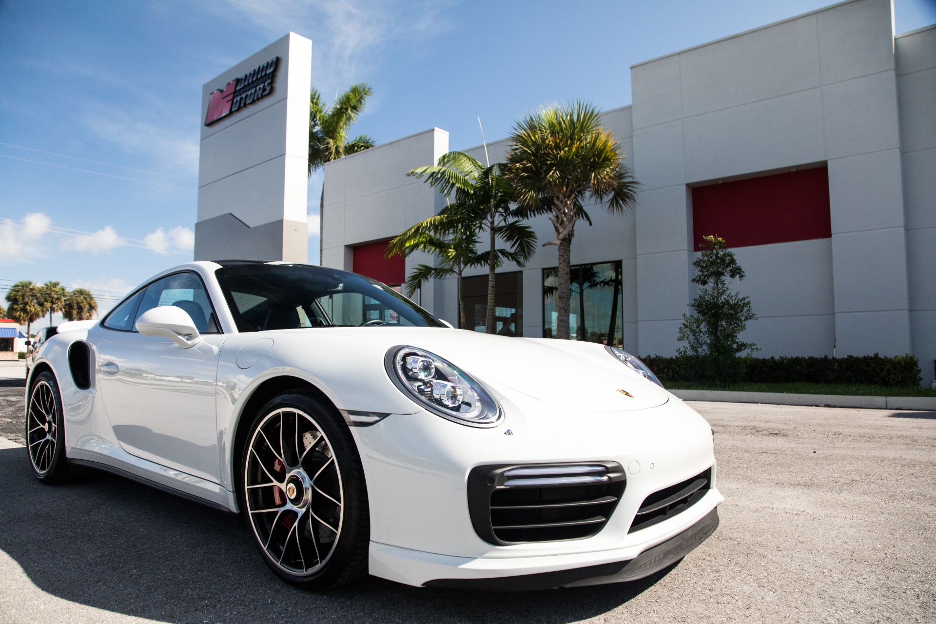 Used-2018-Porsche-911-Turbo