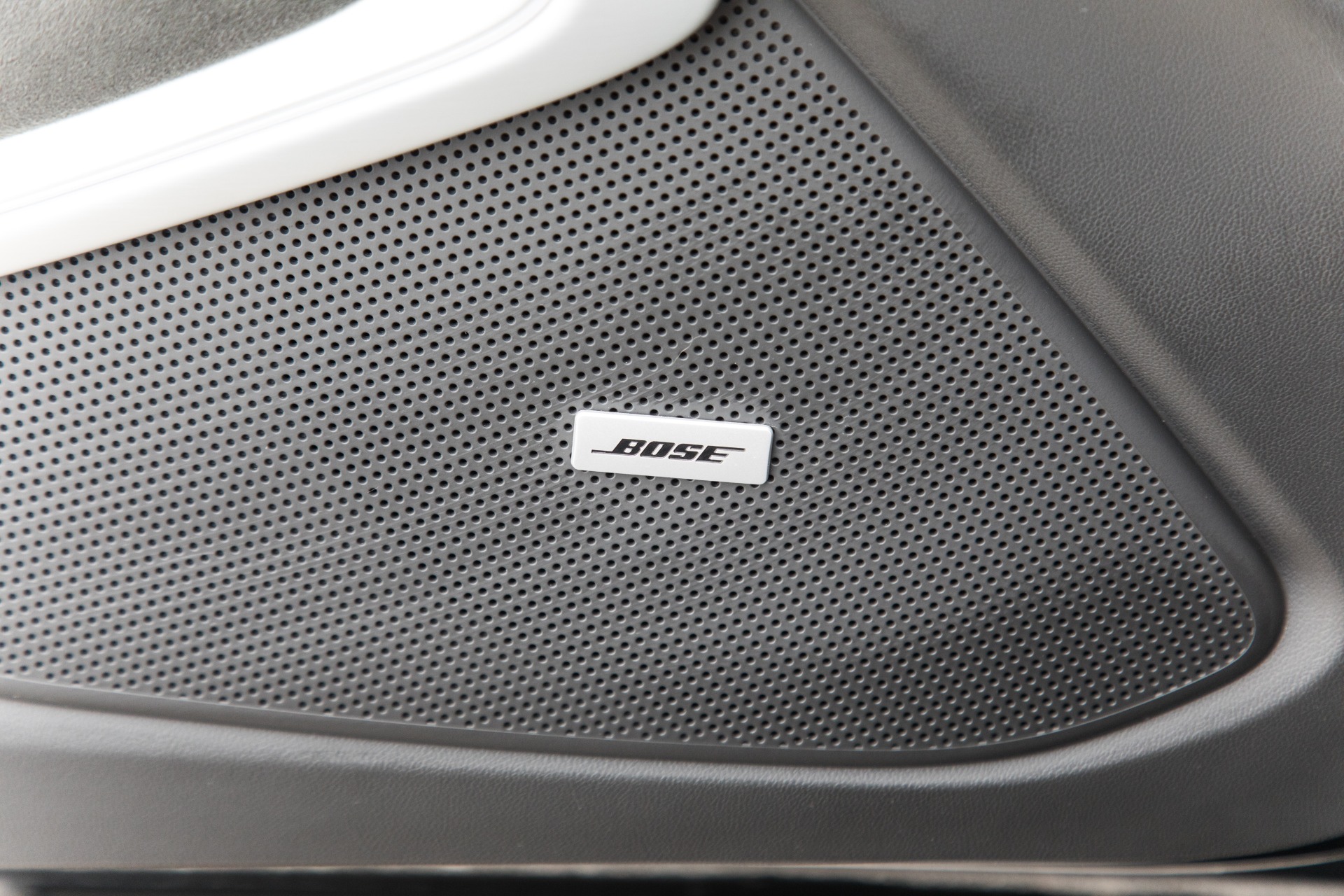 Used-2018-Chevrolet-Camaro-ZL1