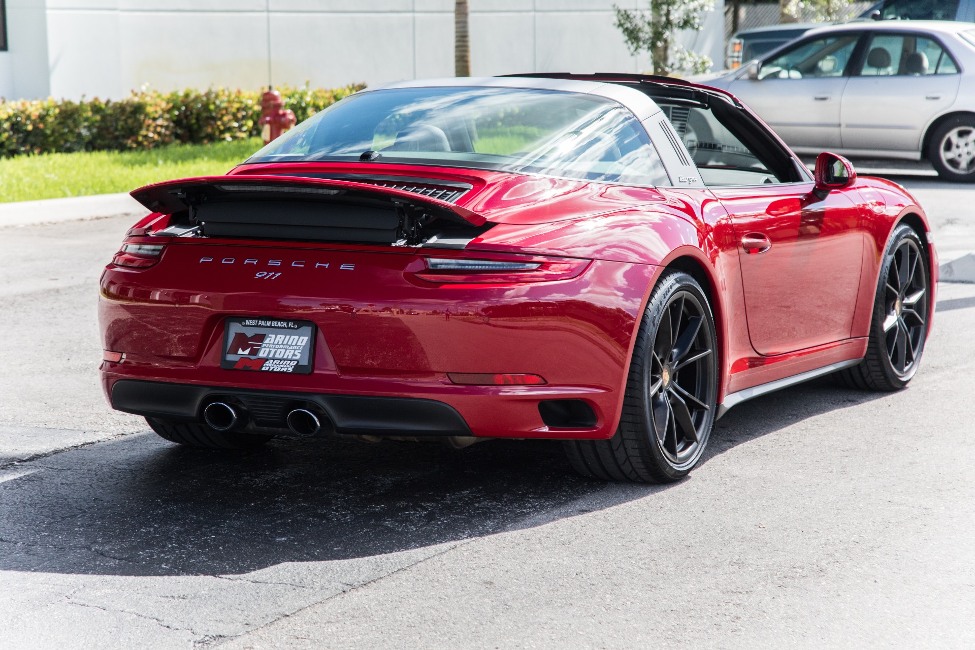 Used-2017-Porsche-911-Targa-4