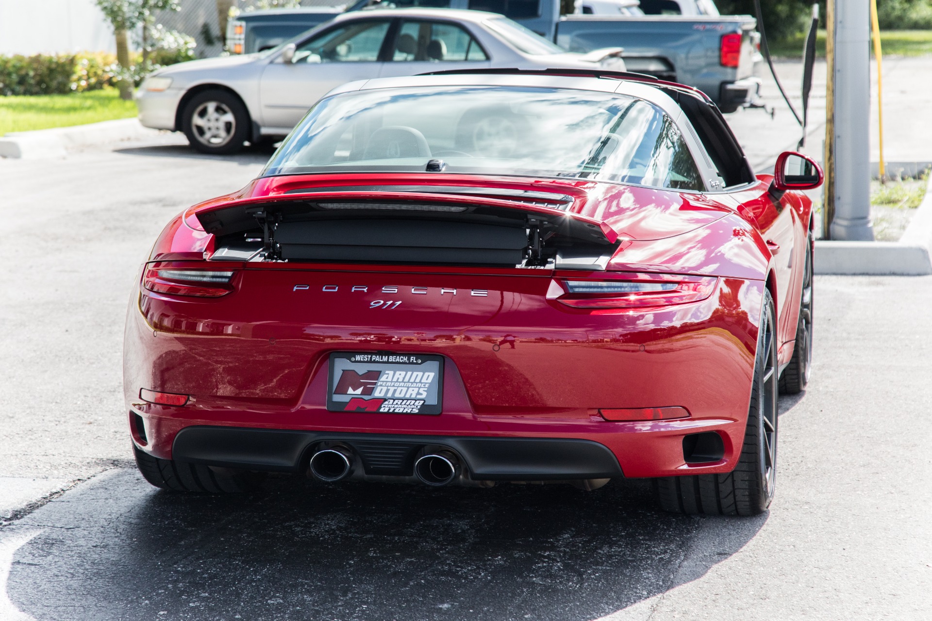 Used-2017-Porsche-911-Targa-4