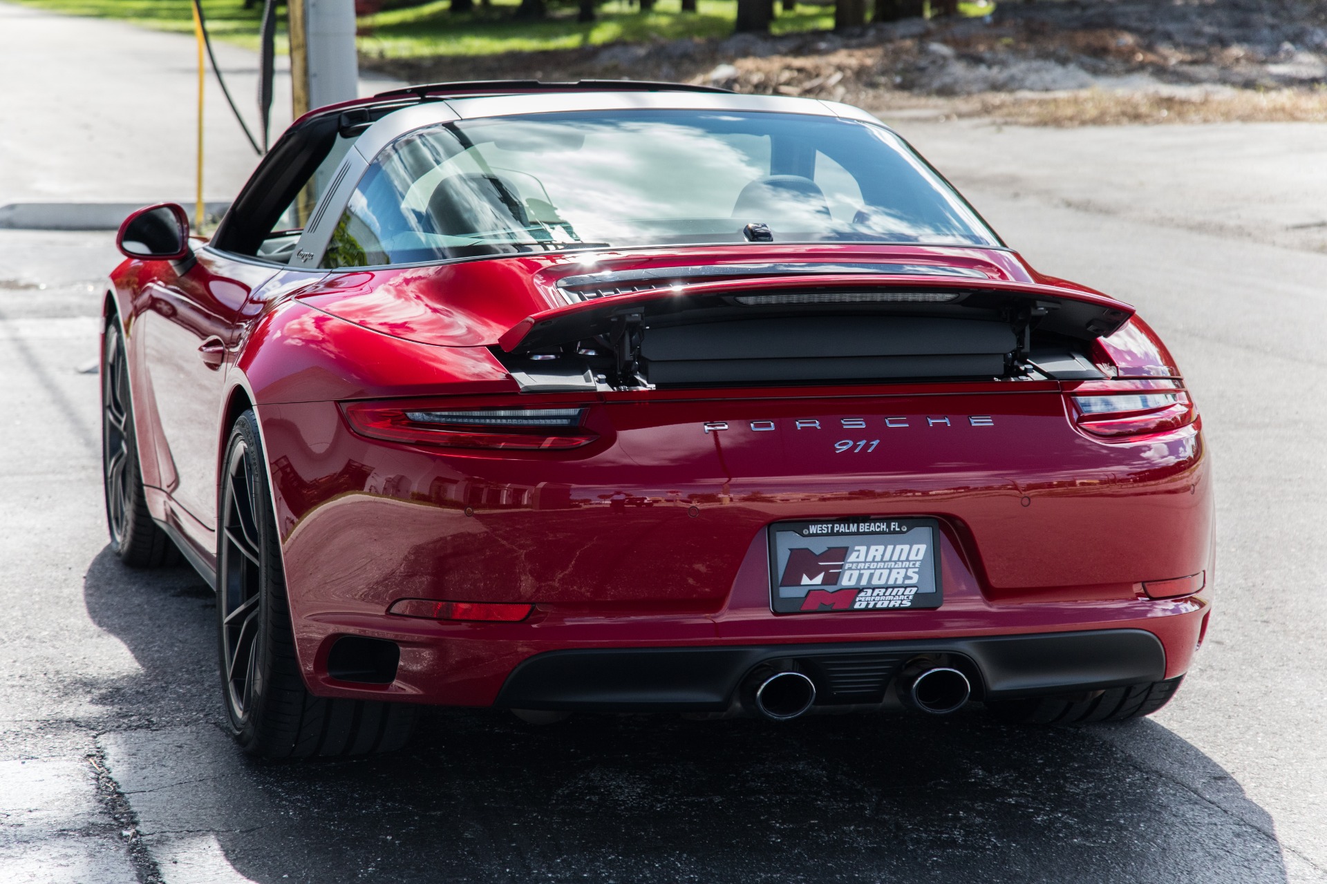 Used-2017-Porsche-911-Targa-4