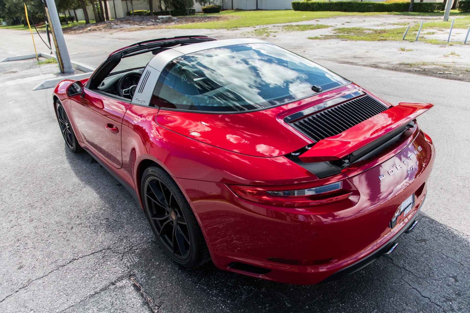 Used-2017-Porsche-911-Targa-4
