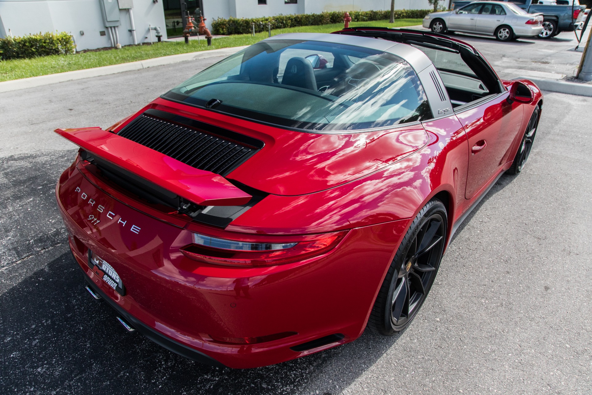 Used-2017-Porsche-911-Targa-4